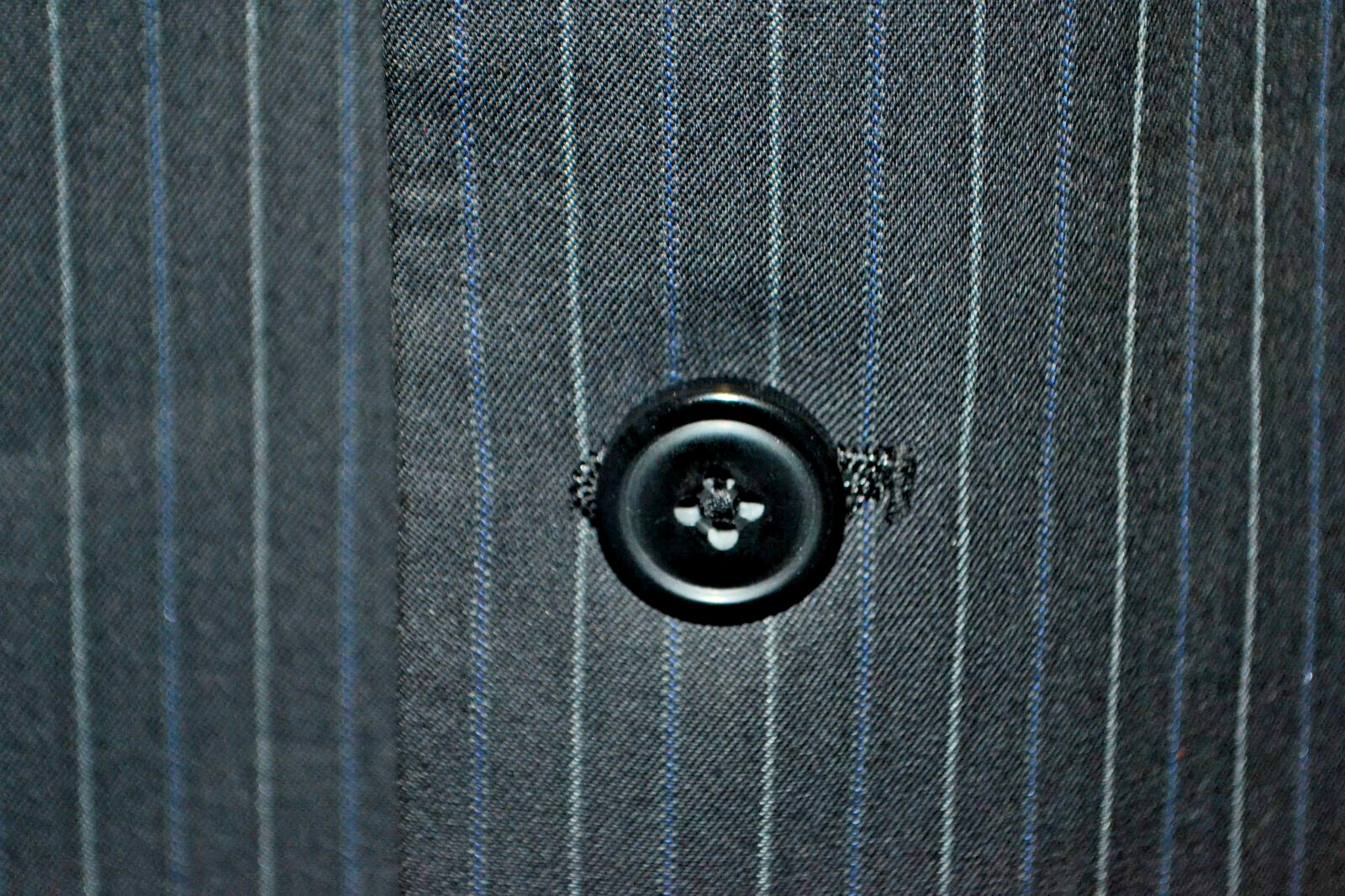 Haggar Men Black Pinstripe Daul Vented 3 Front Button Suit Sz 42R Wst 36×28