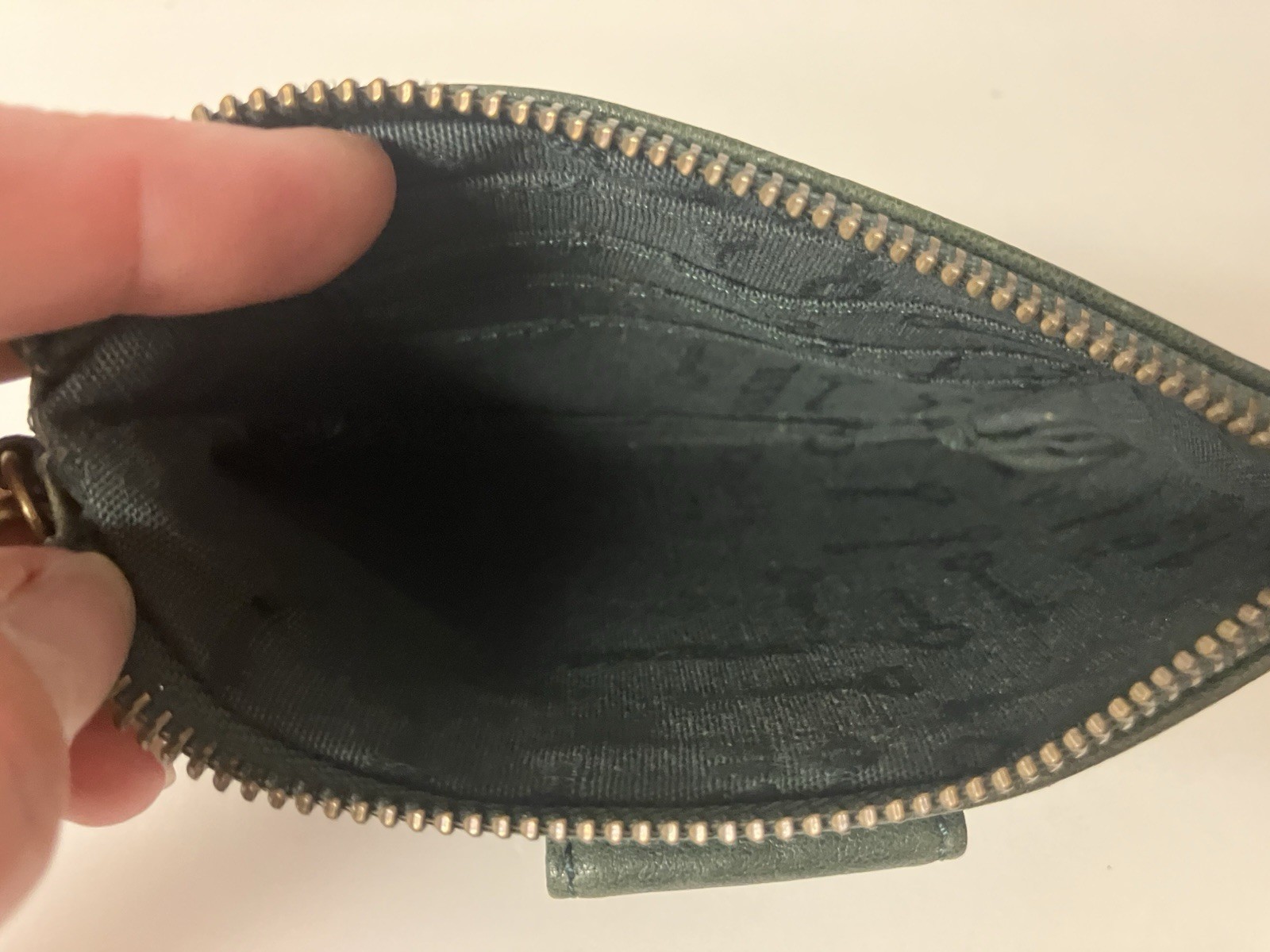 Fossil Leather Wristlet Zip & Snap Pouch Green Key Cards Cash Coins 6.75×4.5