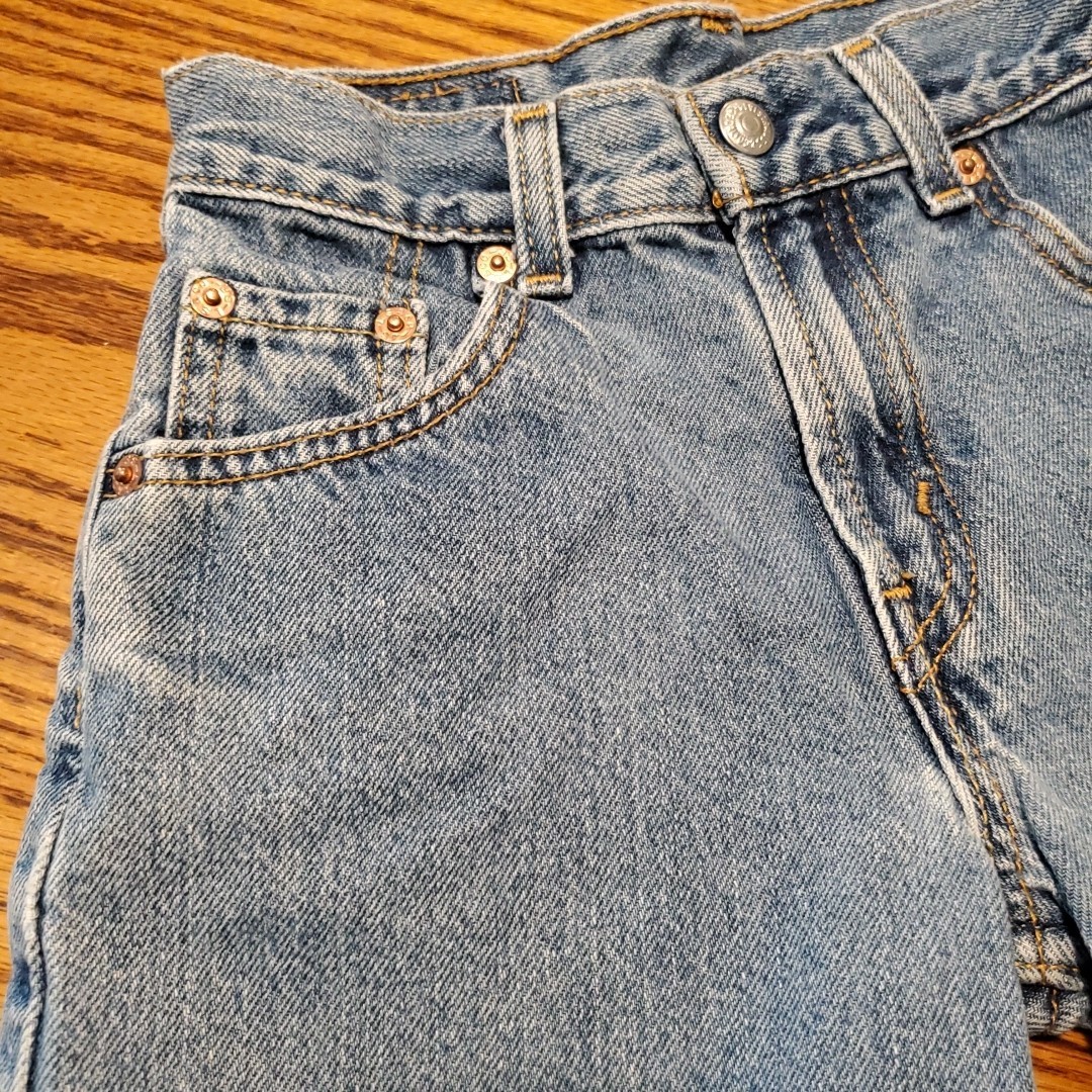 Vintage Levi’s 550 Blue Denim Jean Shorts 7X Reg Kids Red Tab Vintage