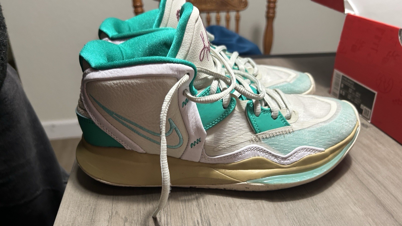 Sue Bird x Kyrie Infinity ‘Golden Tribute’