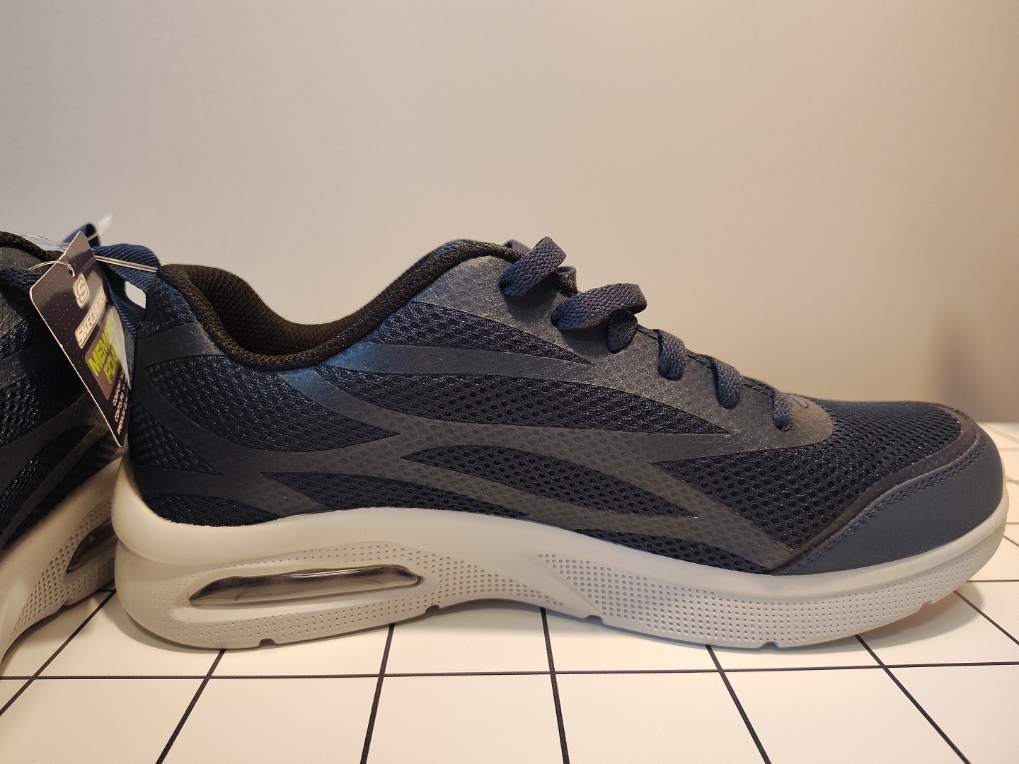 Skechers Mens Memory Foam Sneakers Size 9 Contours Foot Navy Blue Mesh Lace Up
