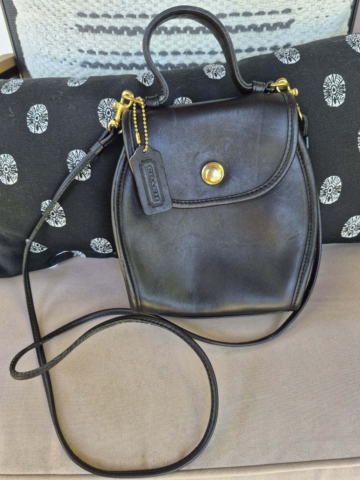 VintageRARE Authenticated Coach DERBY purse Black Turn Lock Crossbody Top Handle