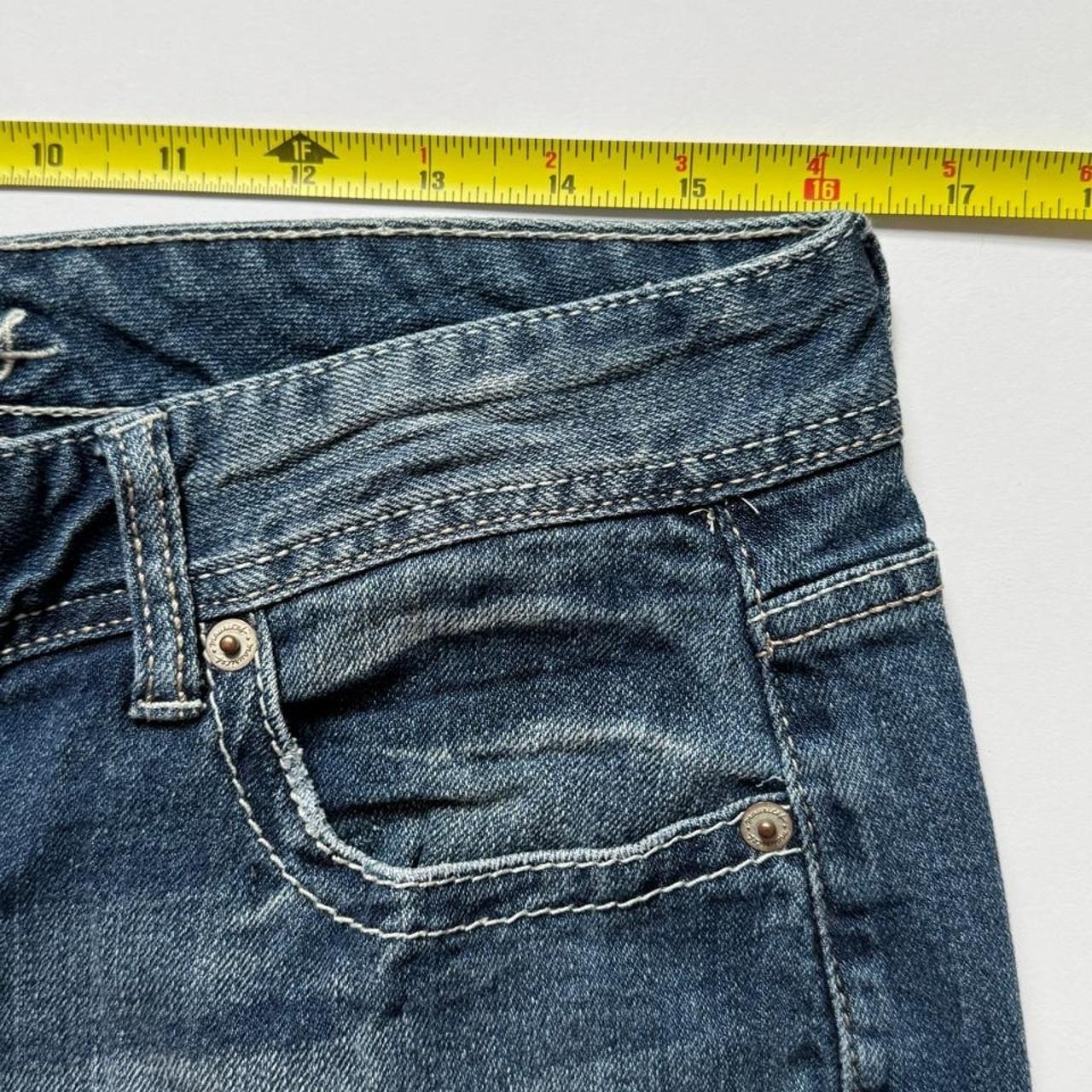 Maurices Womens Y2K Low Rise Flared Jeans Medium Wash Blue Size 9/10 REG