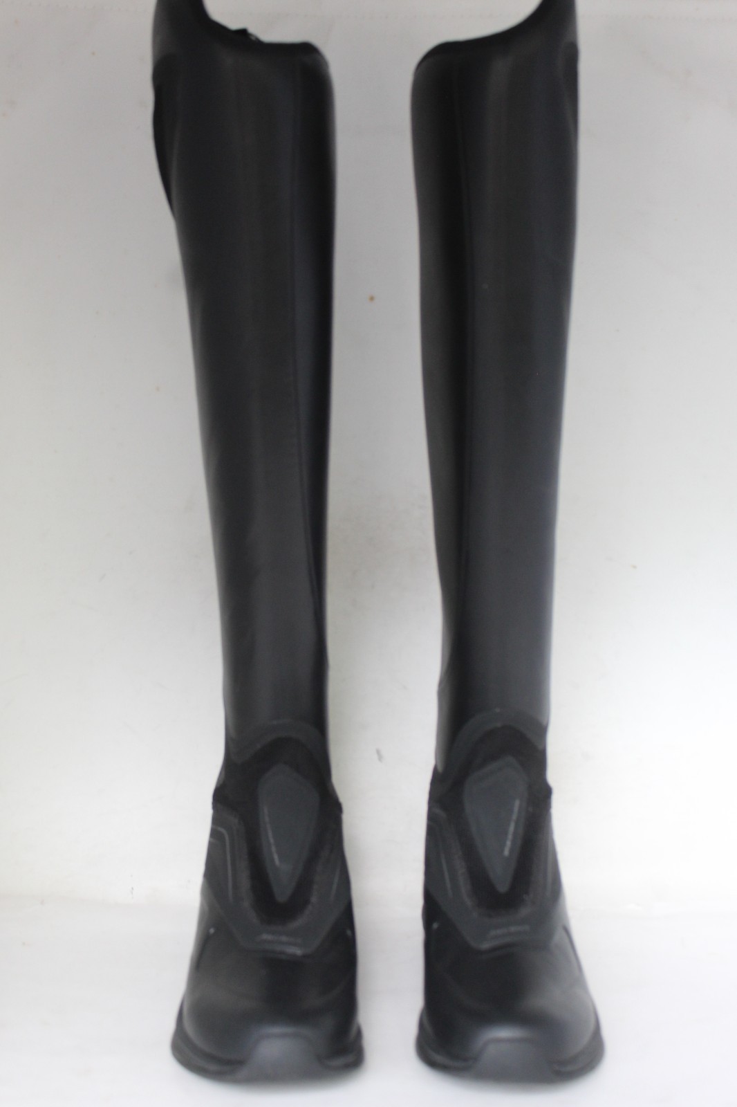 ARIAT Women’s Ascent Black Synthetic Leather /Mesh Tall Boot Size 10