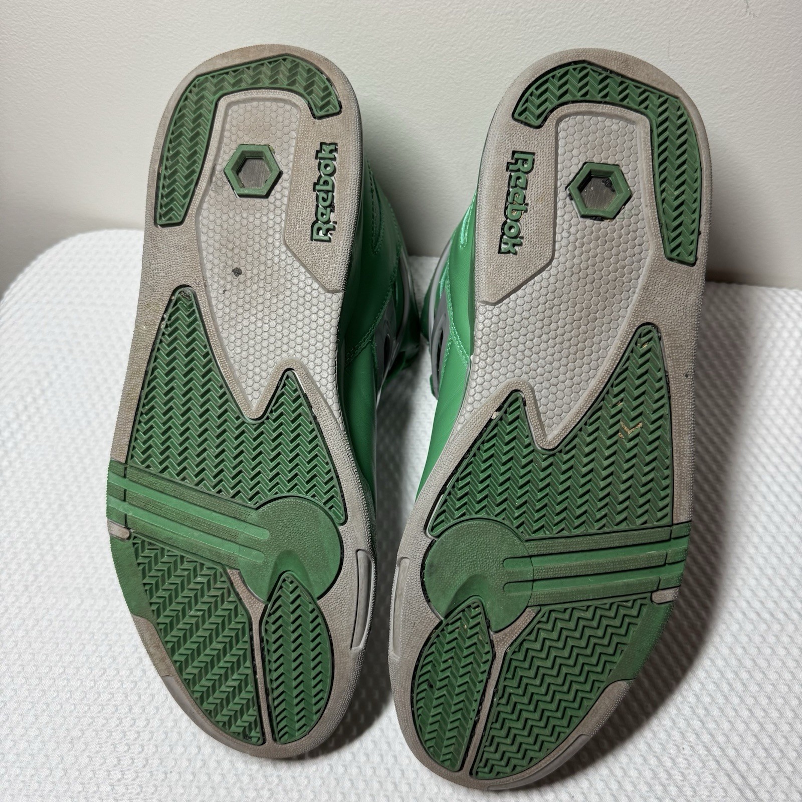 Reebok Pump Omni Zone 2 Celtics Rare 11.5
