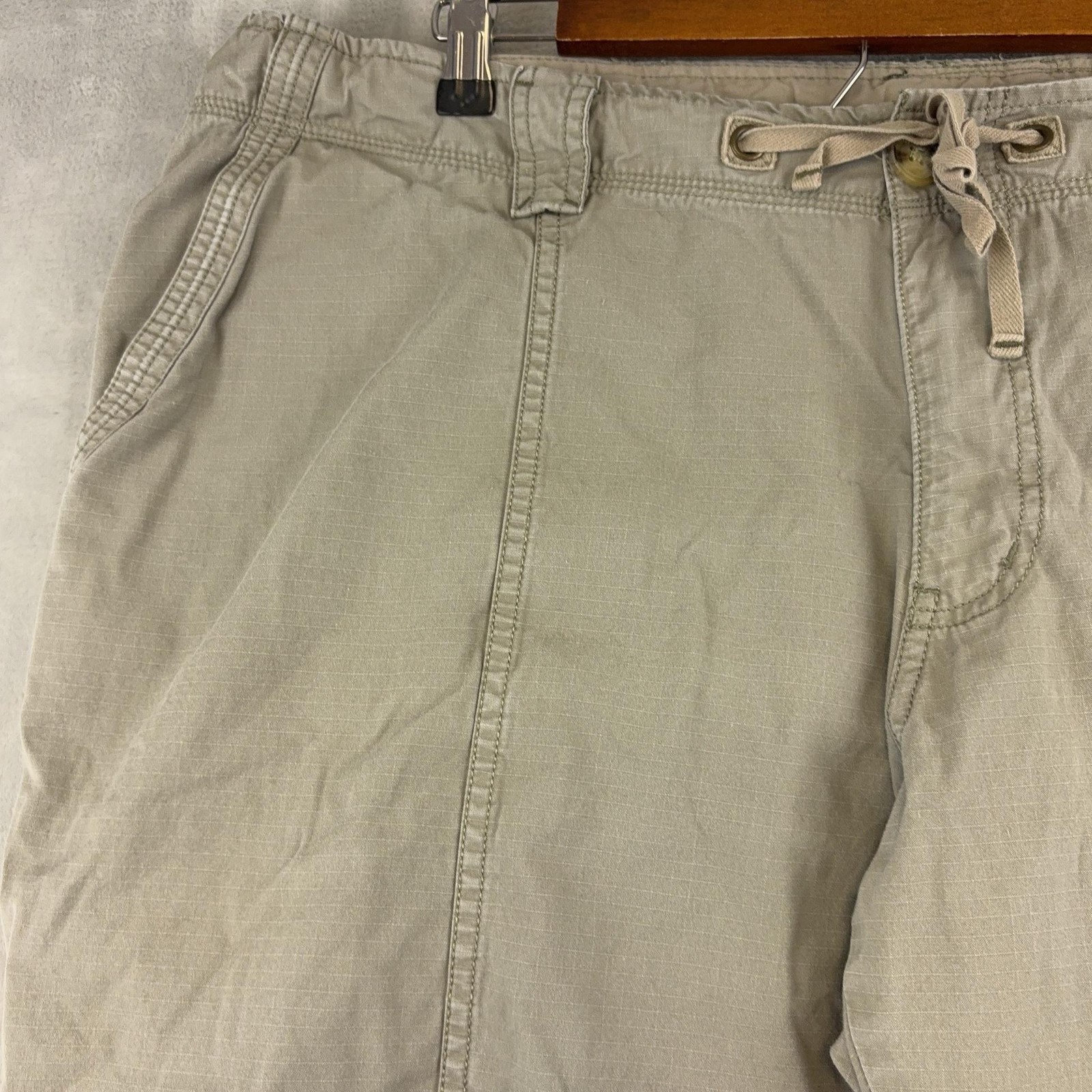 Eddie Bauer Capri Pants Womens 22W Beige Cotton Drawstring Cargo Pocket Relaxed