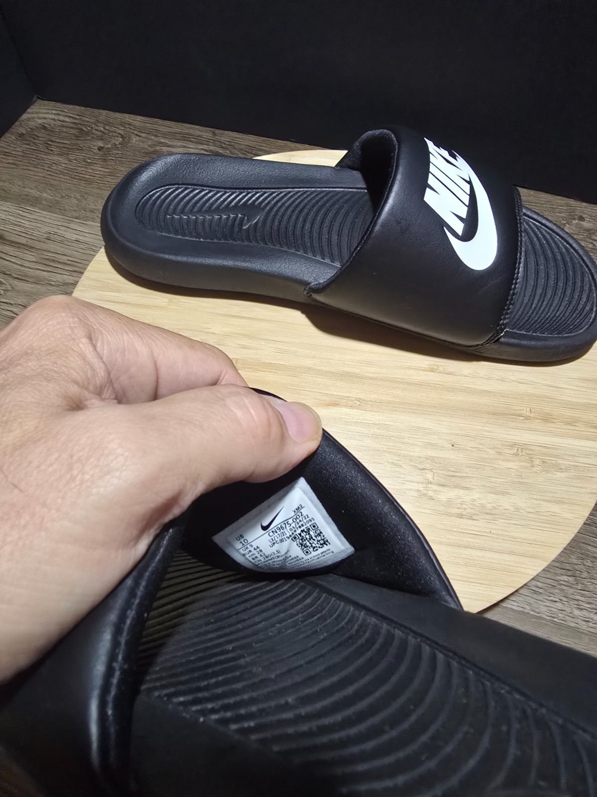 NIKE Men’s Victori One Slide Black/White-Black (CN9675 002) Size 10