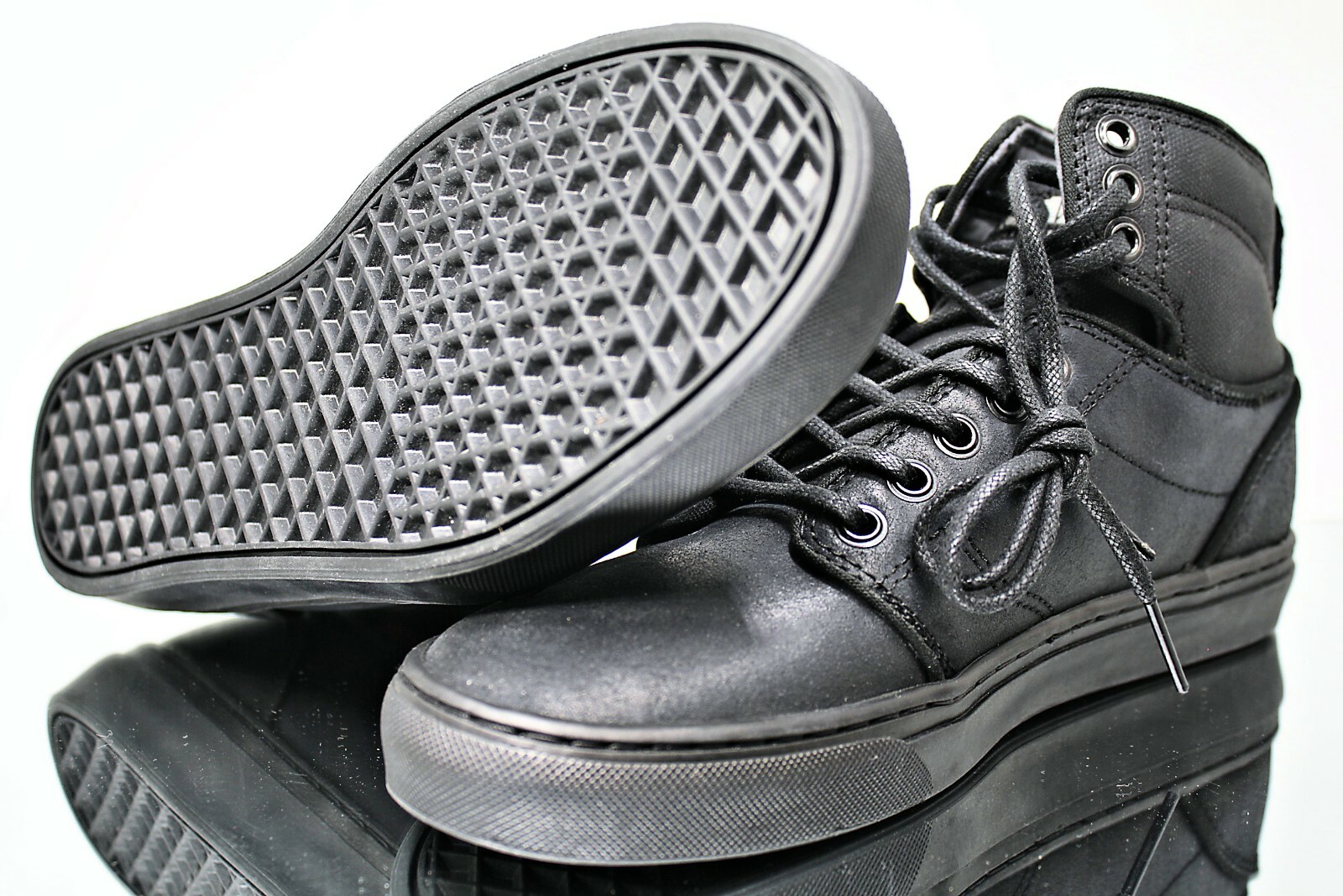 VANS Alomar Bomber Black Sneaker Skate Tennis Shoes Mens Size US 6.5 VN000VNBHXR
