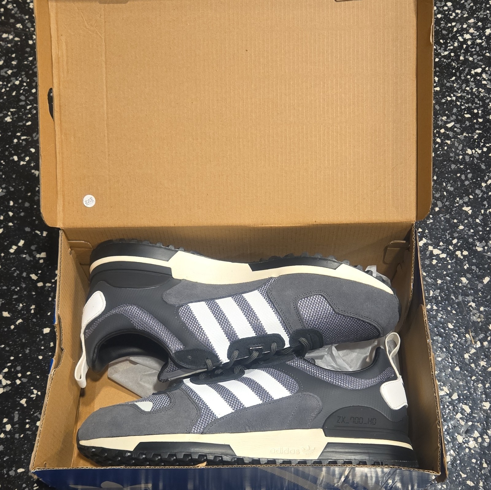 adidas ZX 700 HD Gray/White/Black Low Top Mesh Cushioned Sneakers H01851