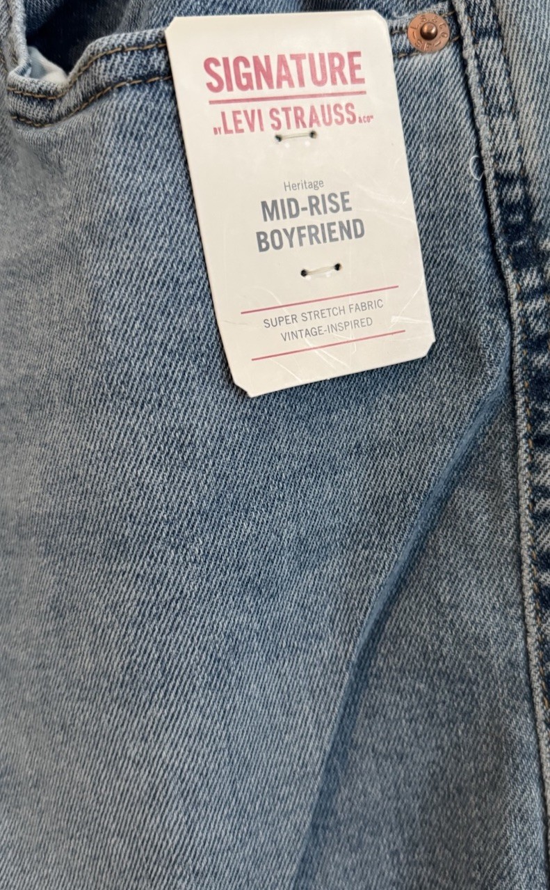 Signature Heritage Mid-Rise Boyfriend 12W 31 Cotton Polyester/Elastane NWT.