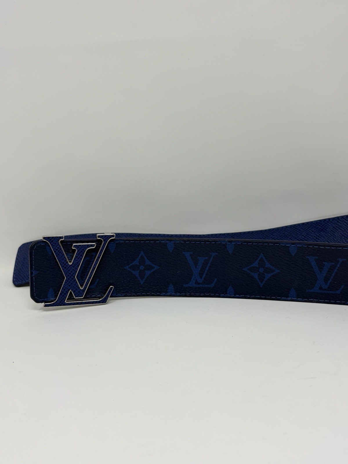 Louis Vuitton LV Initials Taigarama Reversible Belt M0159T Cobalt Blue 90/36