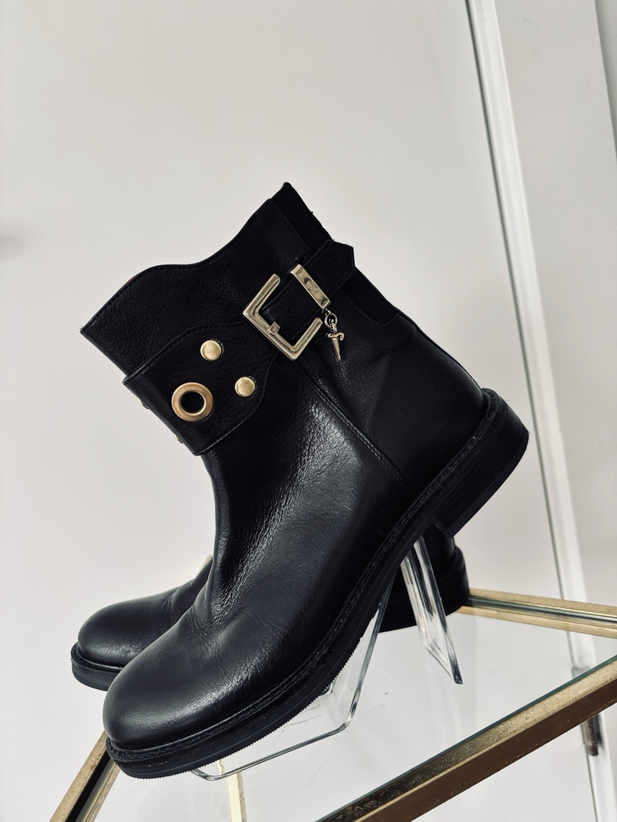 Cesare Paciotti black leather ankle boots size 37 women’s Made in Italy