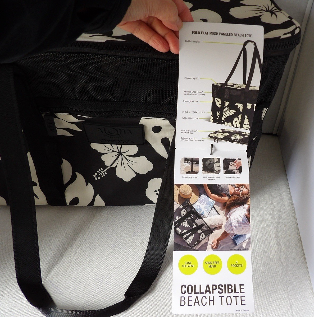 NWT Authentic ALOHA COLLECTION CLEVERMADE Beige, Black Collapsible Beach Tote