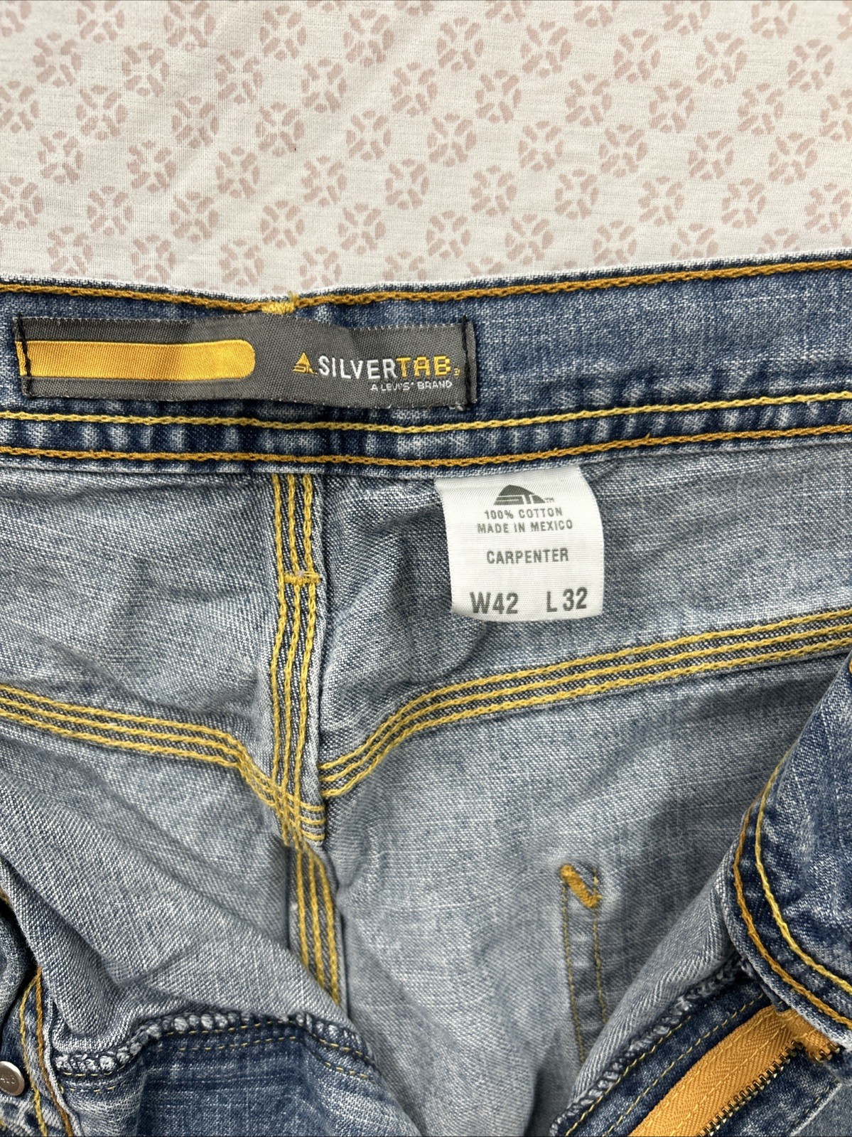Vintage Levis Silver Tab Carpenter Style Massive Baggy Wide Leg Skater Jeans 42