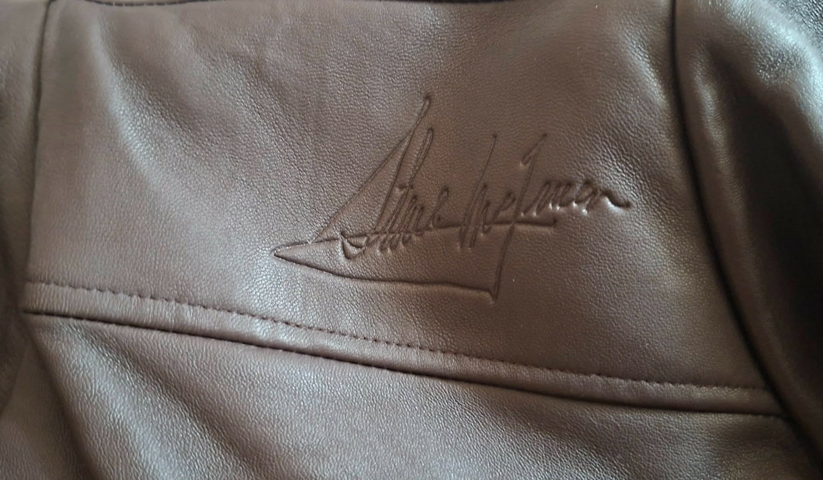PORSCHE DRIVER’S SELECTION – STEVE McQUEEN™ PREMIUM NAPPA LEATHER JACKE
