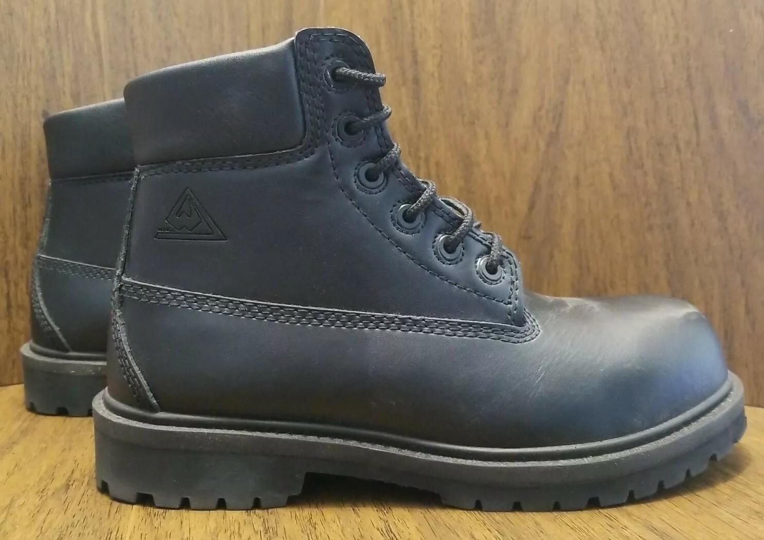 Wellco M1/75 C/75 Oil/Slip Resistant Black Steel Toe Boots Size 5 EW