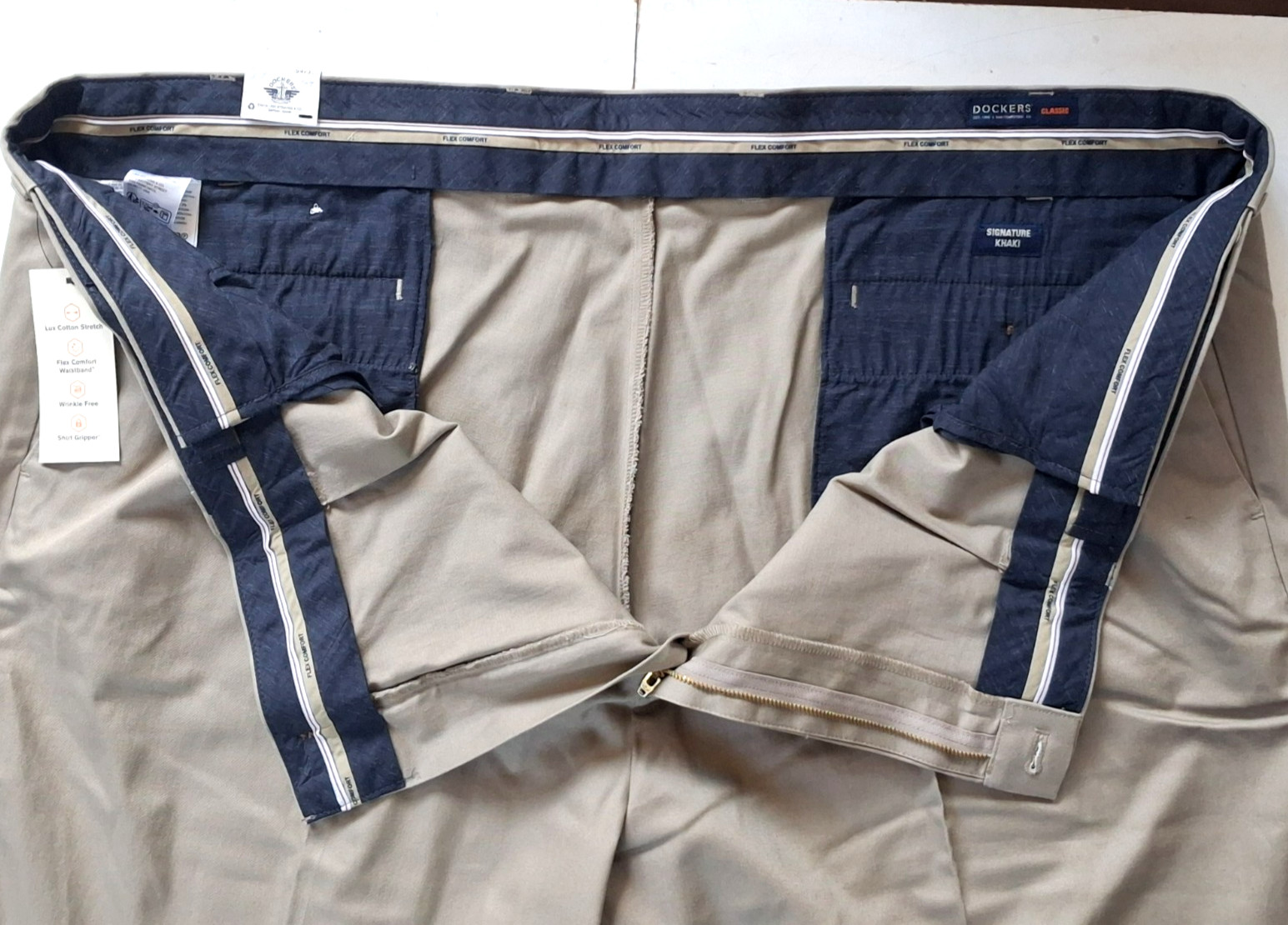 Dockers Pants 52 X 30 Big & Tall Light Khaki Classic Fit Pleated Flex Comfort