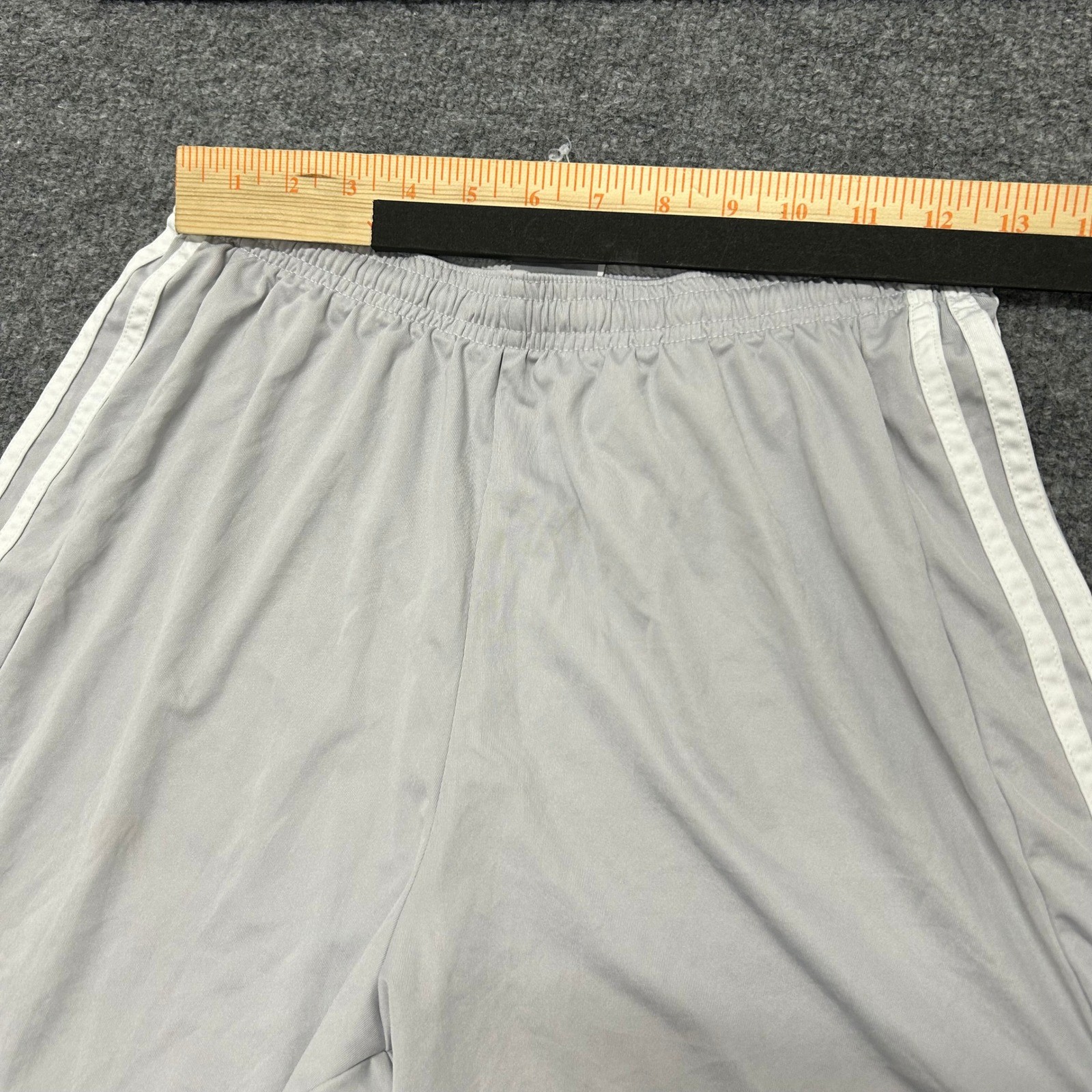 Adidas Shorts Mens Size M Grey 3-Stripe Athletic Gym Casual Elastic Waist