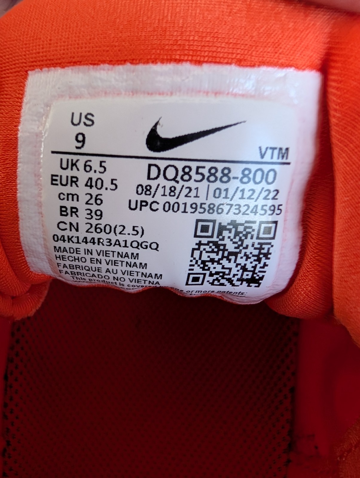 Nike Air Vapormax Plus Women’s Size 9 Guava Ice Rush Orange DQ8588-800