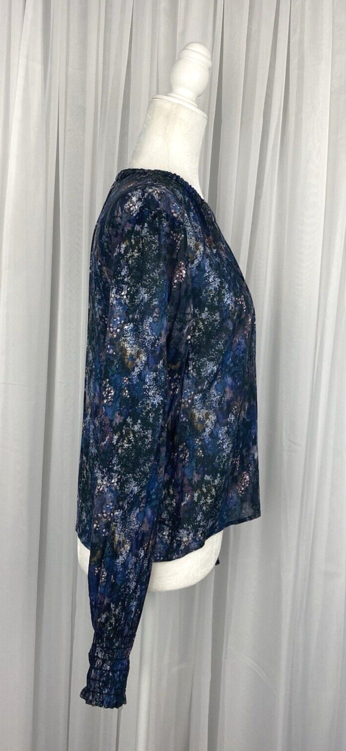 Bella Dahl Women’s Size Small Blue Abstract Print Long Sleeve Pullover Blouse