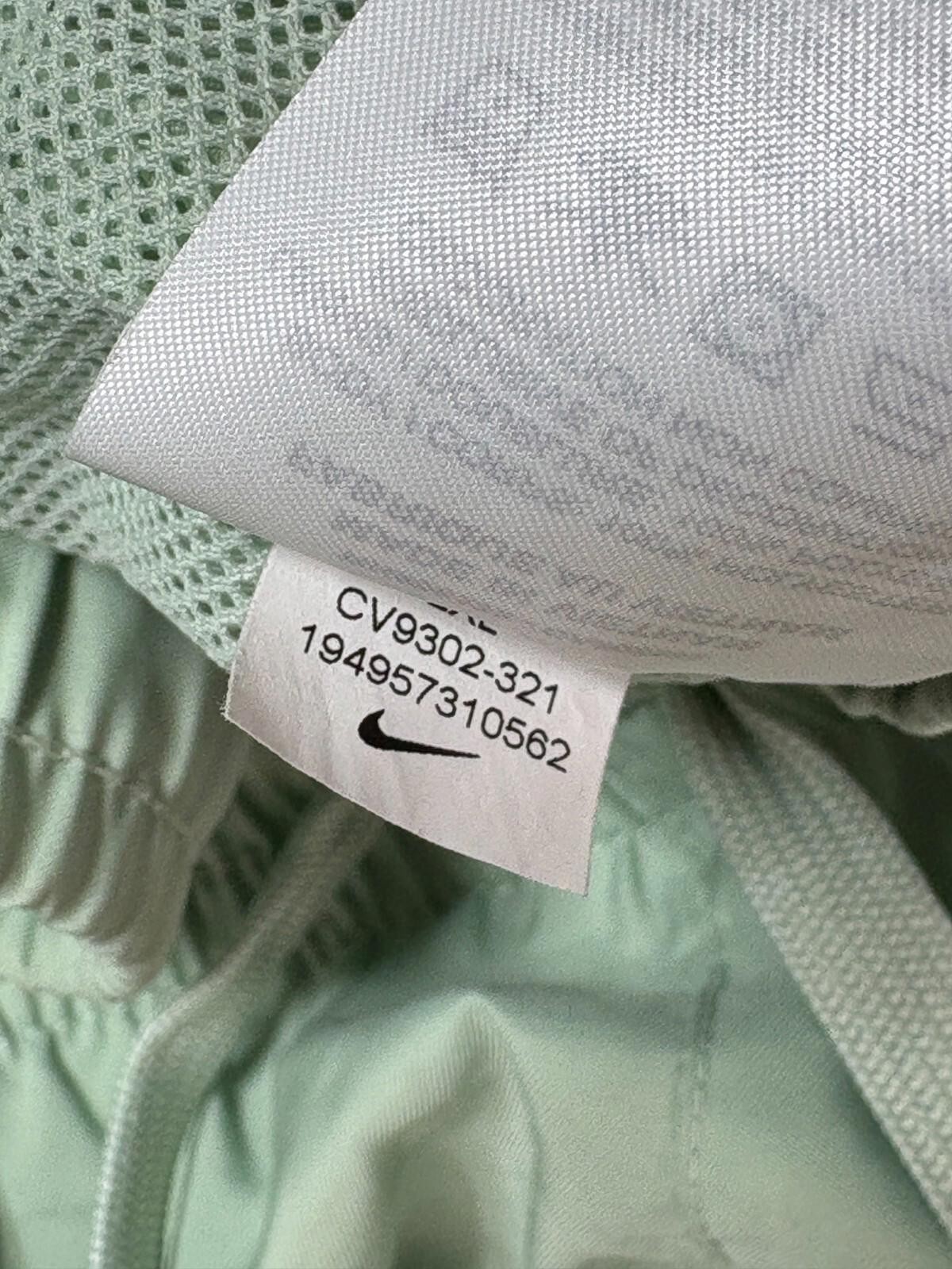 Nike Flow Shorts 2XL Green Mesh Lined Lightweight Woven Athletic Fit Lot of 2