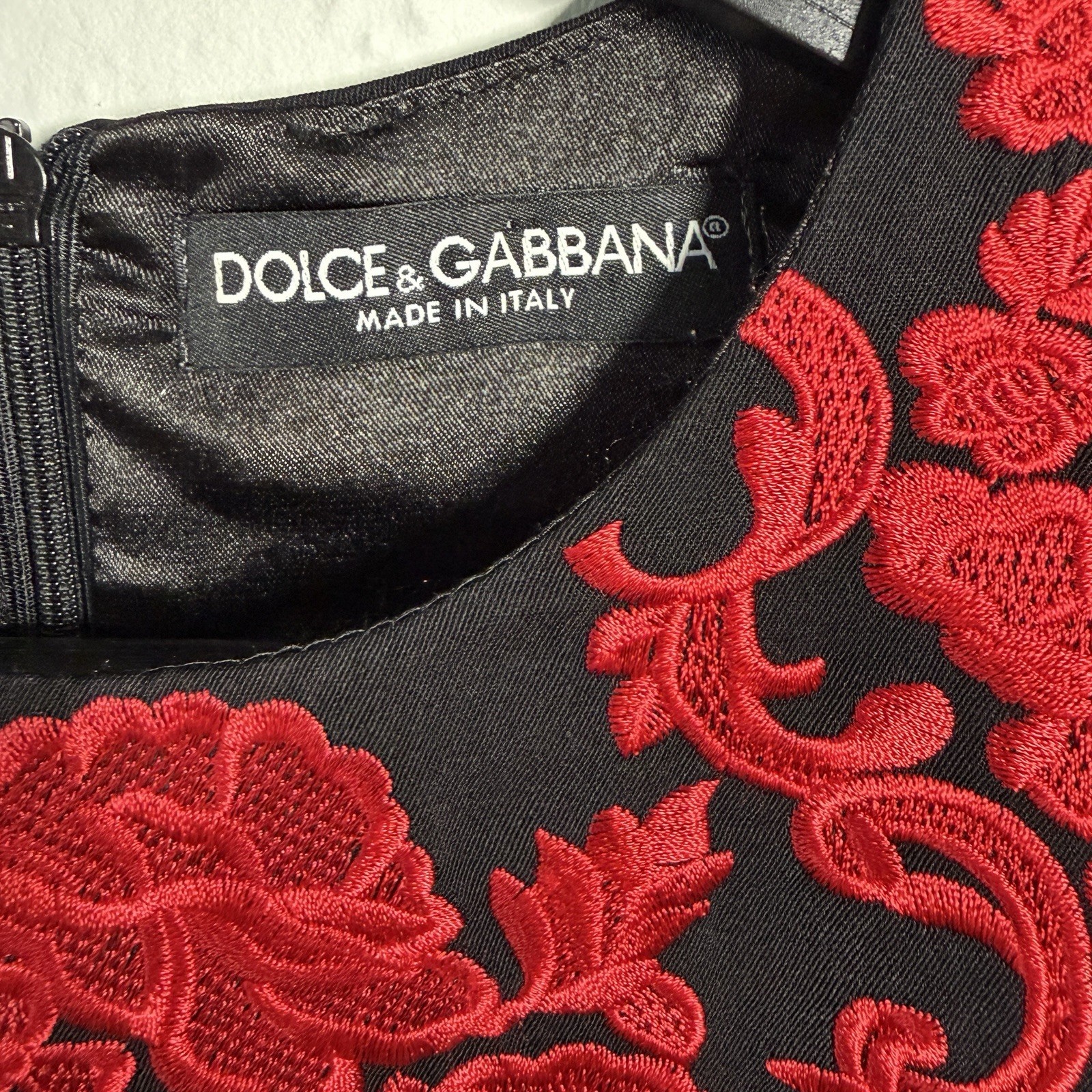 Dolce&Gabbana SS15 Runway Dress Red Embroidered Black Archival 2015 IT 40/US4/S