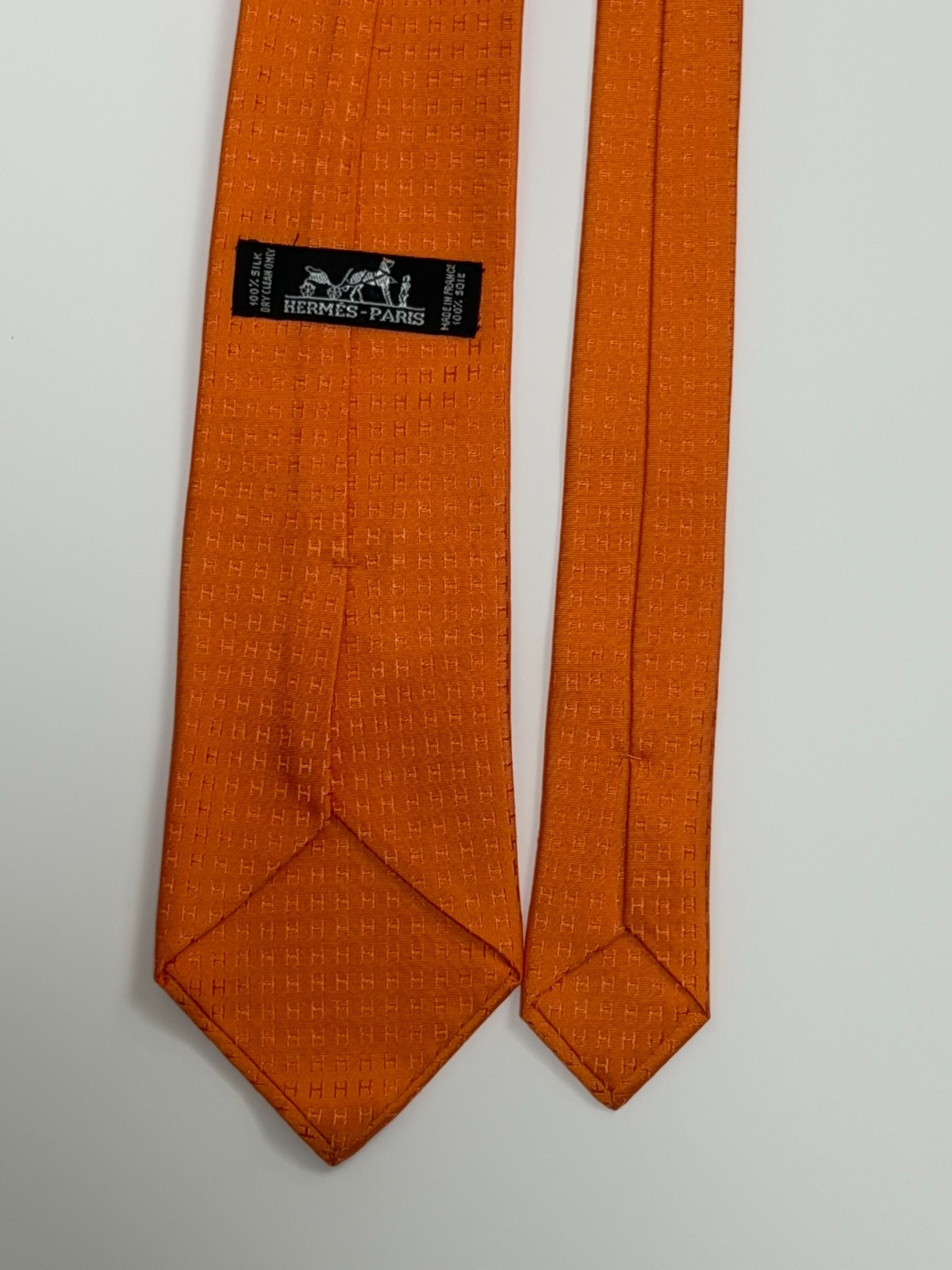 Hermes Silk Men’s Tie Orange excellent gift