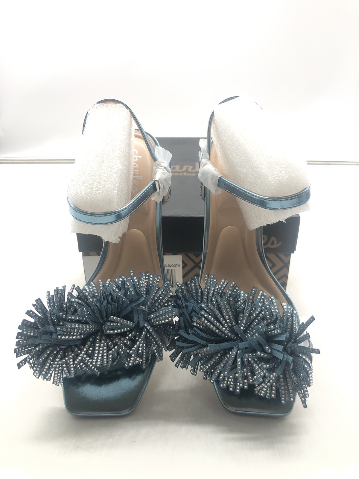 Charles by Charles David Women’s Dainty Baby Blue Metallic Smooth Size 6.5 M
