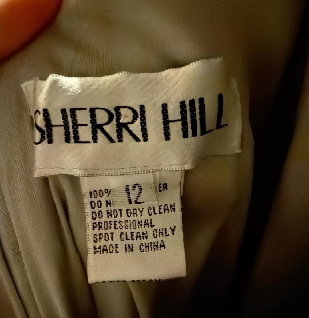 Sherri Hill Silver Satin Silk V-Neck Spaghetti Strap Corset Lace-Up Gown 12
