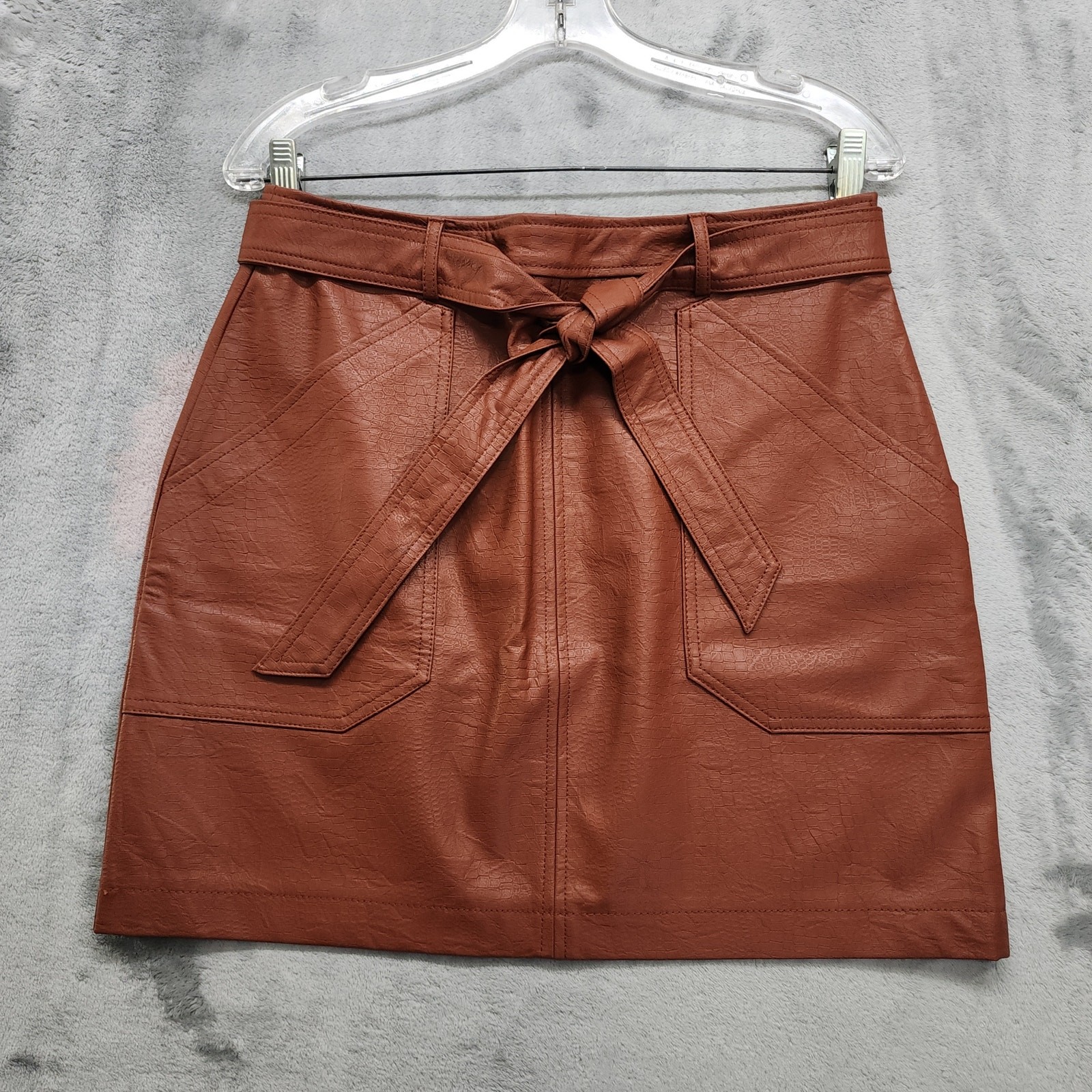 NEW Shinestar Skirt Womens L Brown PU Leather Croc Embossed Belted Mini Preppy