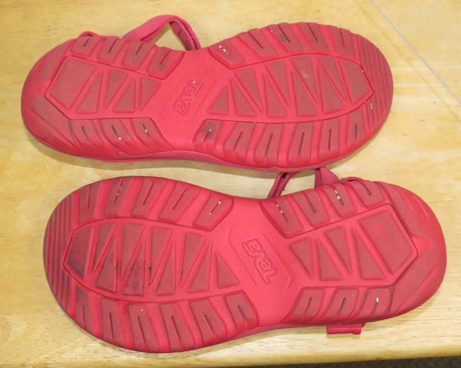Teva Womens Hurricane XLT2 Sport Sandals in Tomato Puree Size 10
