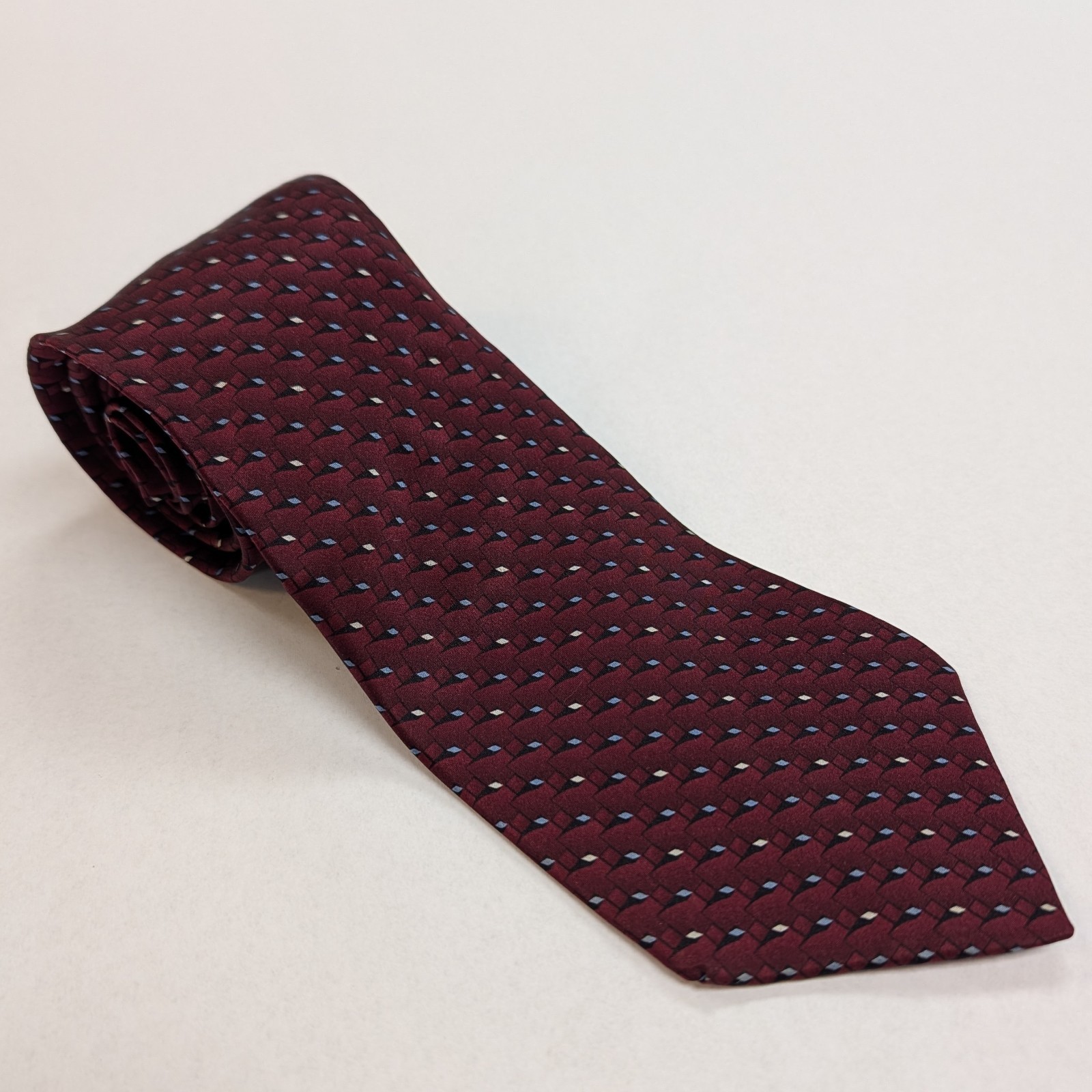 Arrow Silk Tie Red Gray Blue Geometric Men Necktie, READ – Thread loose on back