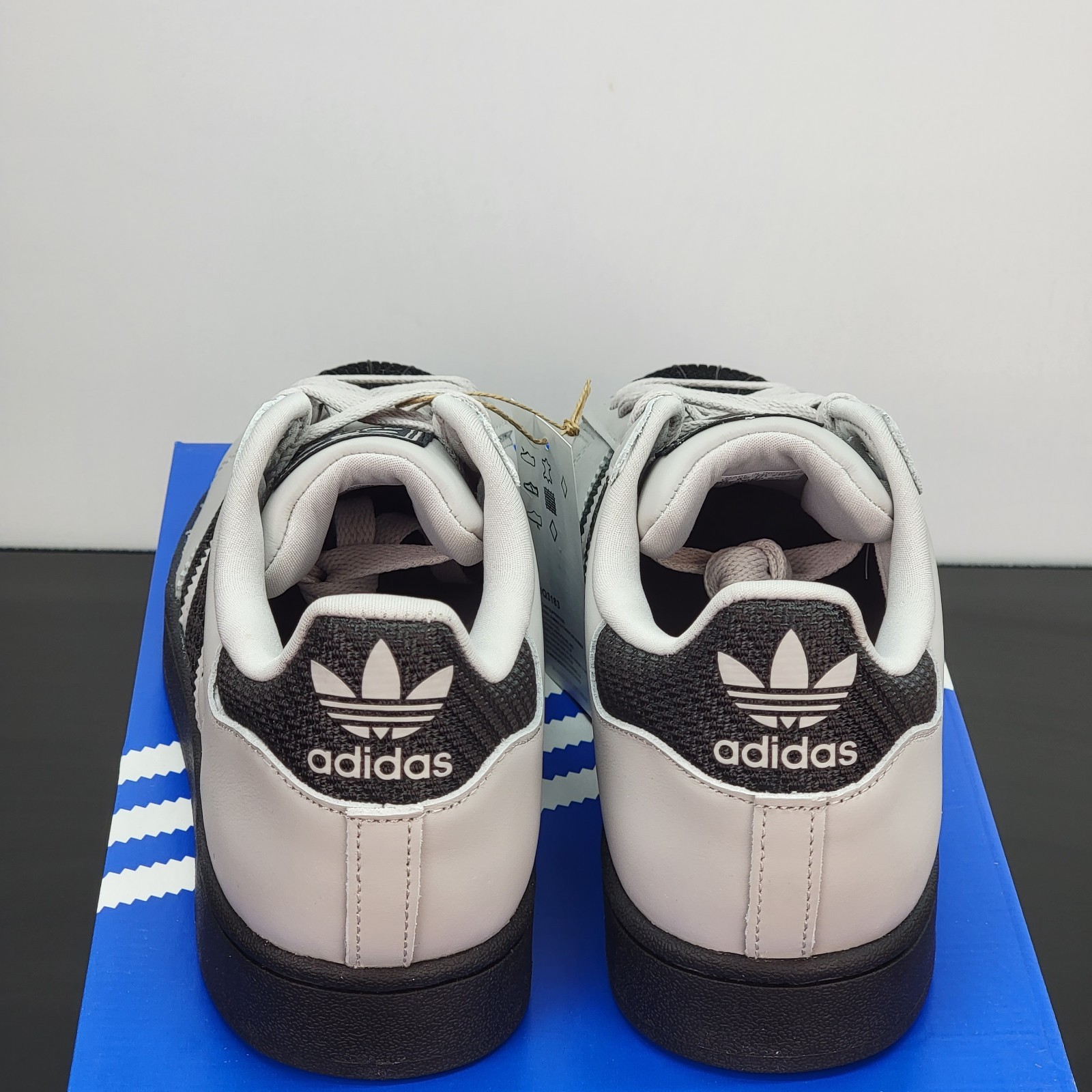 Adidas Superstar Men’s Size 12 Athletic Shoes Gray Casual Footwear Sneakers