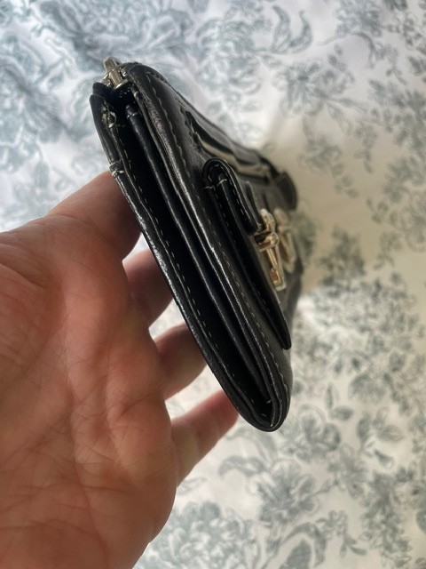 NWOT Marc Jacobs Black Leather Zip Clutch Wallet Silver Tone Push-lock Pockets
