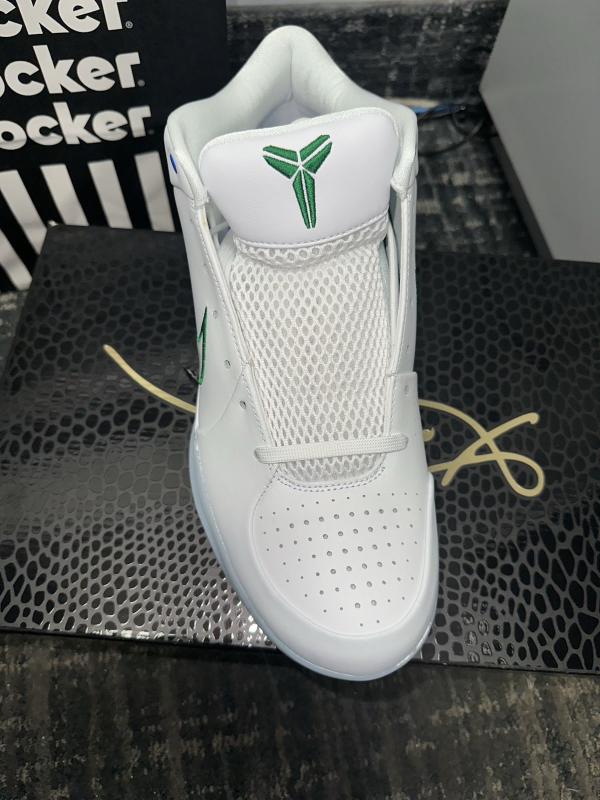 Nike Kobe 4 Protro Draft Pack Minnesota Timerwolves Size 11.5