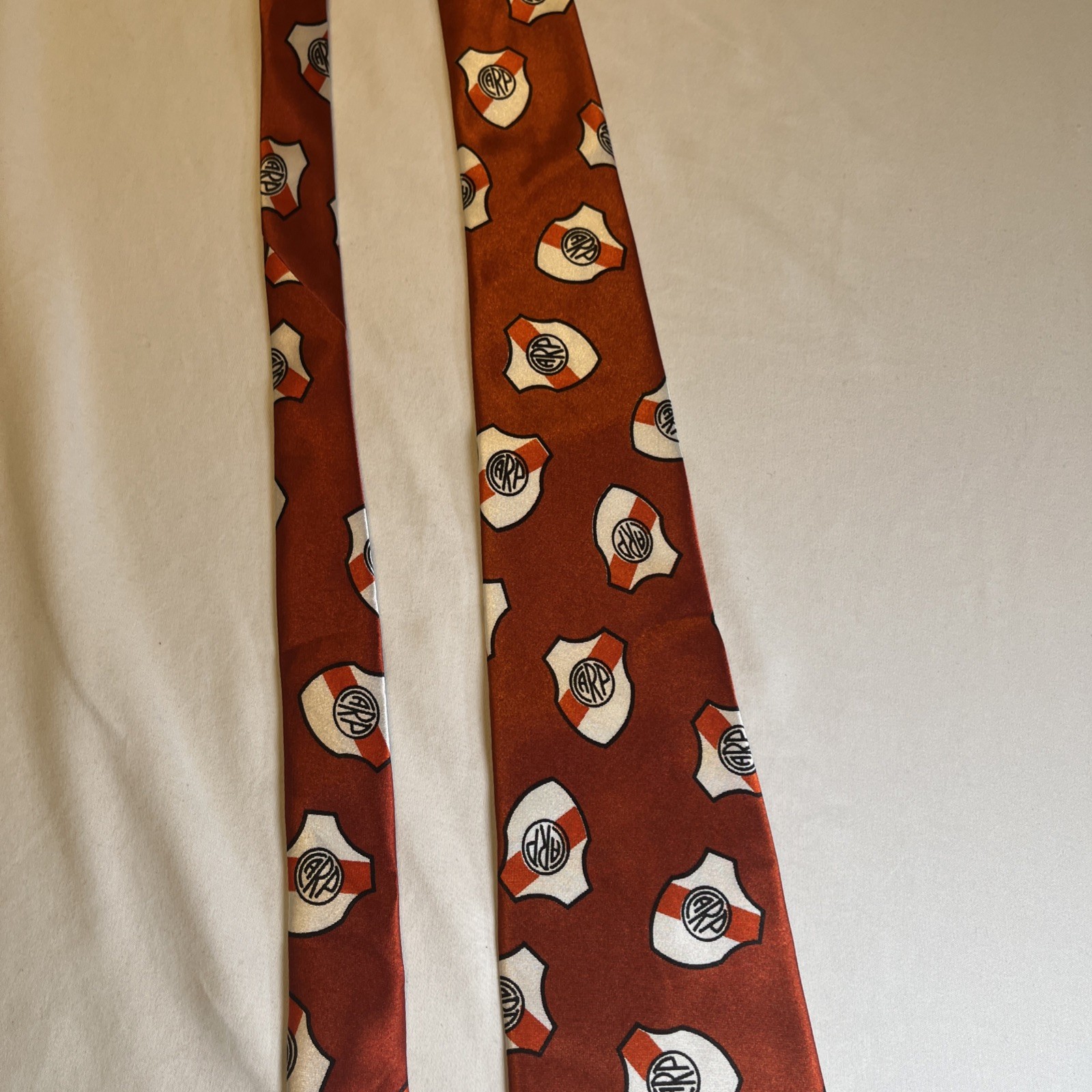 Necktie Argentina River Plate Futbol Soccer Hand Made Tie 56 x 3.5 Inches
