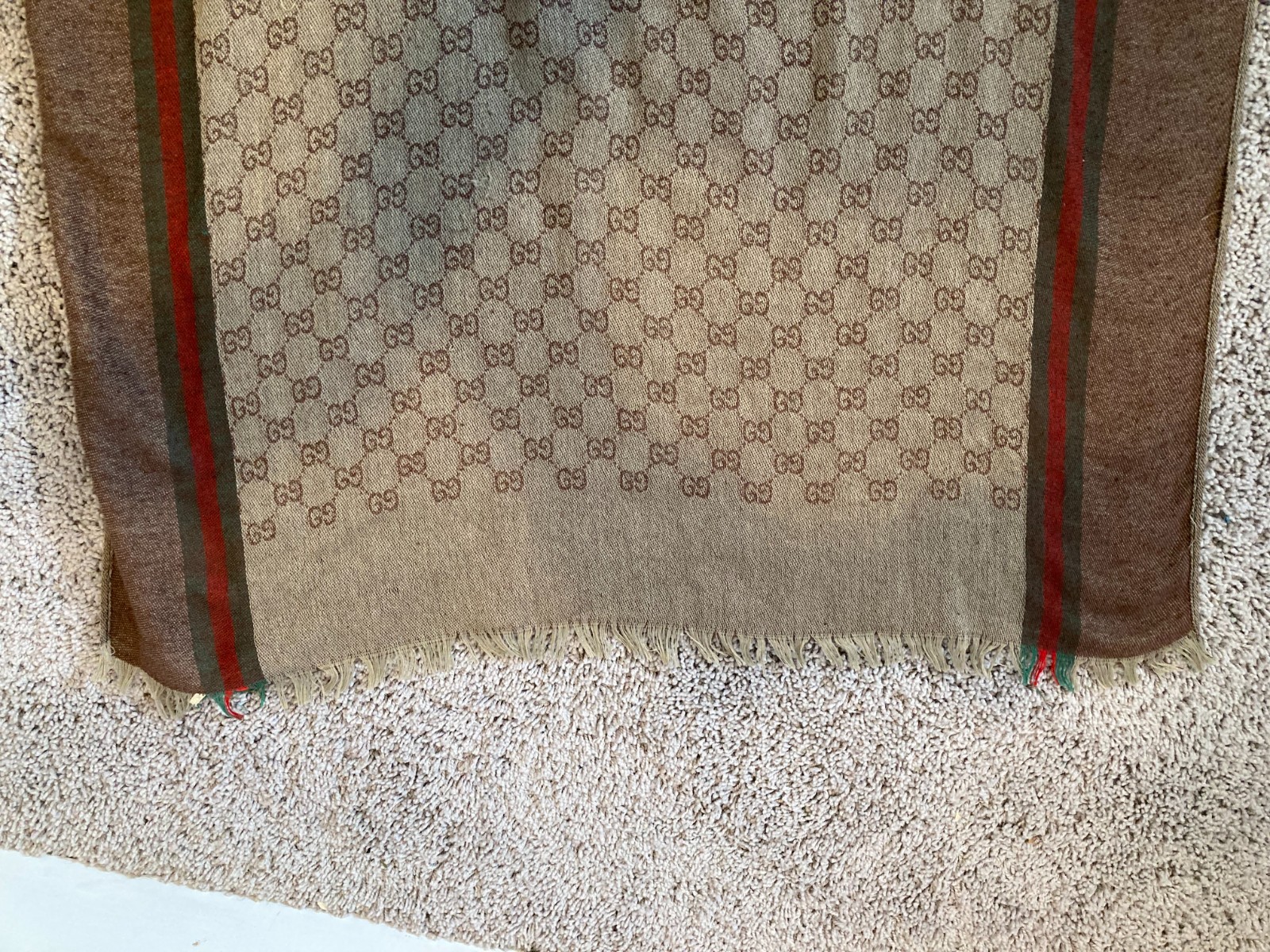 Authentic Gucci Monogram Scarf Wool Silk Blend Brown Beige Web Stripe 70″