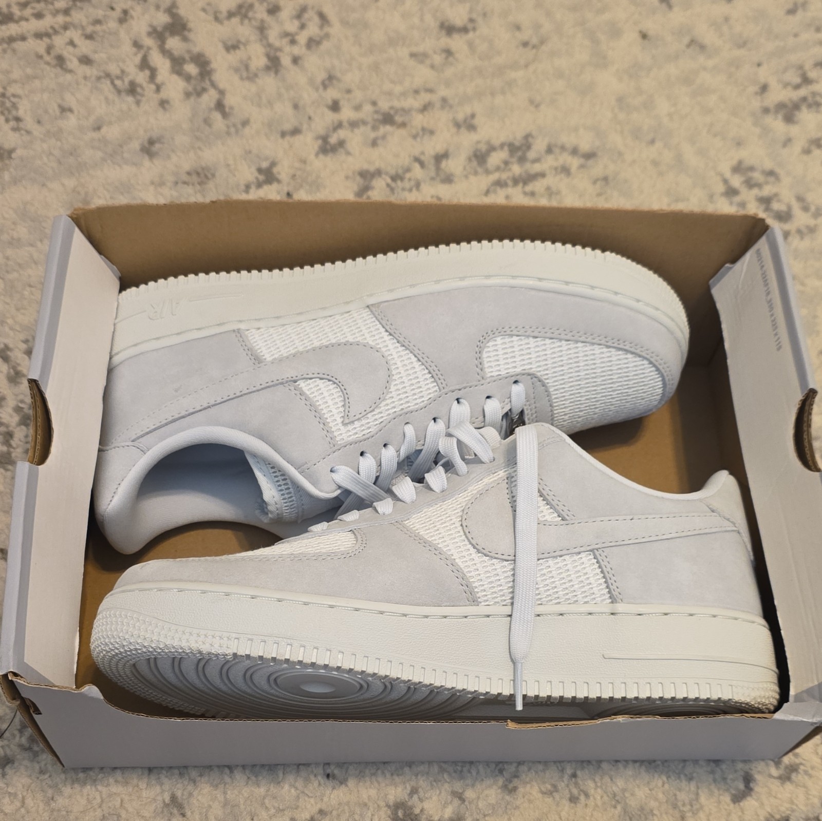 Nike Air Force 1 ’07 LV8 Off White/Summit White Men’s Low Top Sneaker 10.5 m