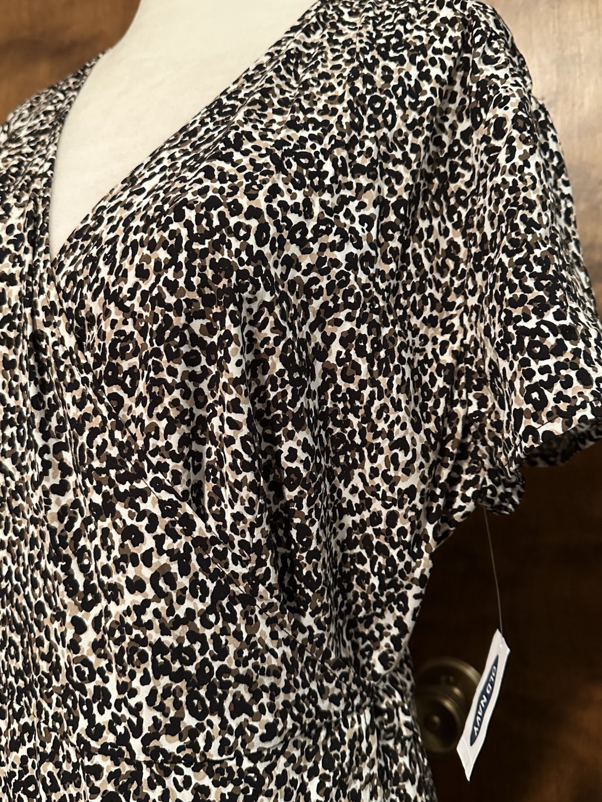 Old Navy Short Sleeve Fall Wrap Dress Womens L Black & Brown Animal Print Midi
