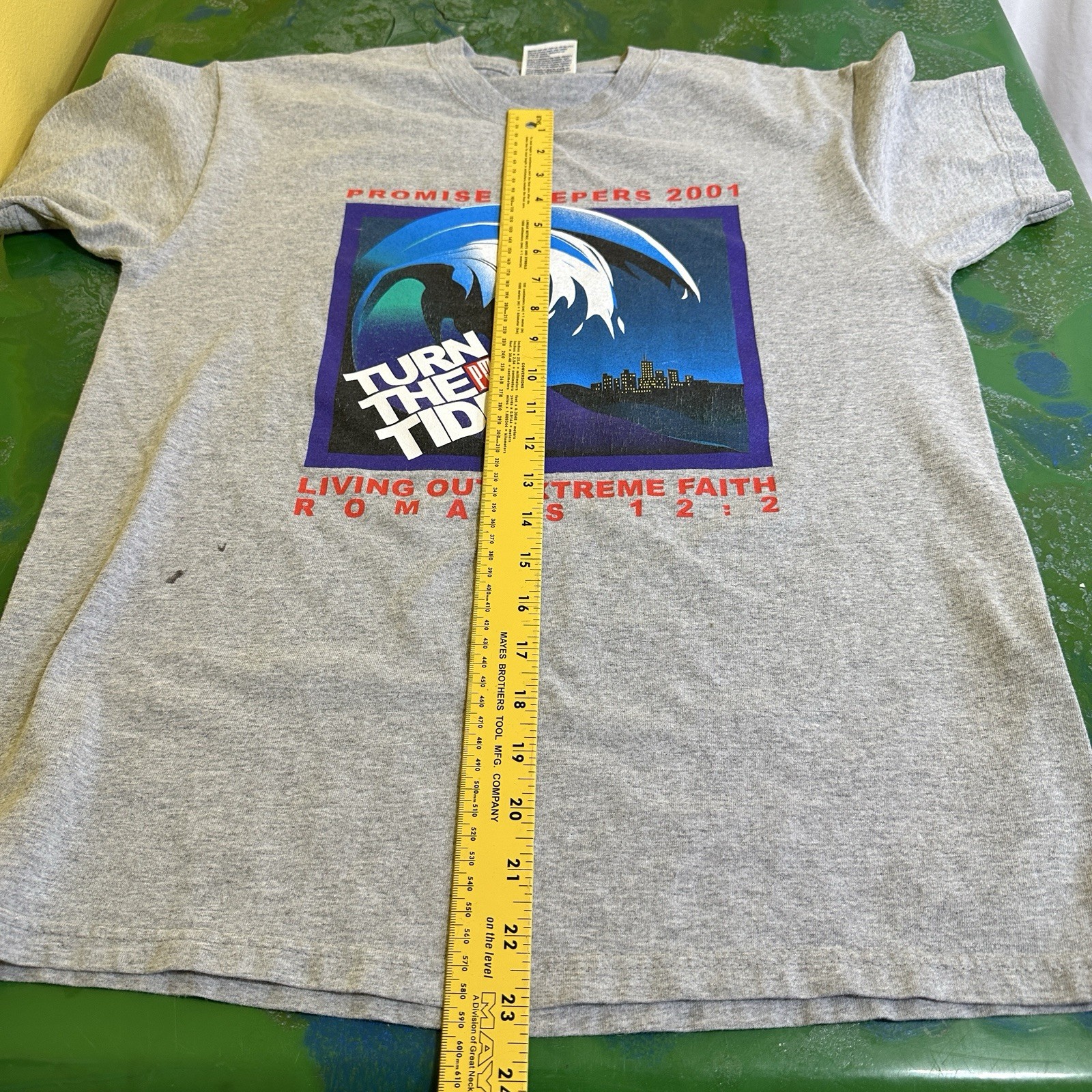 Vintage Promise Keepers 2001 Medium Distressed T-Shirt Turn the Tide Surf Y2K M