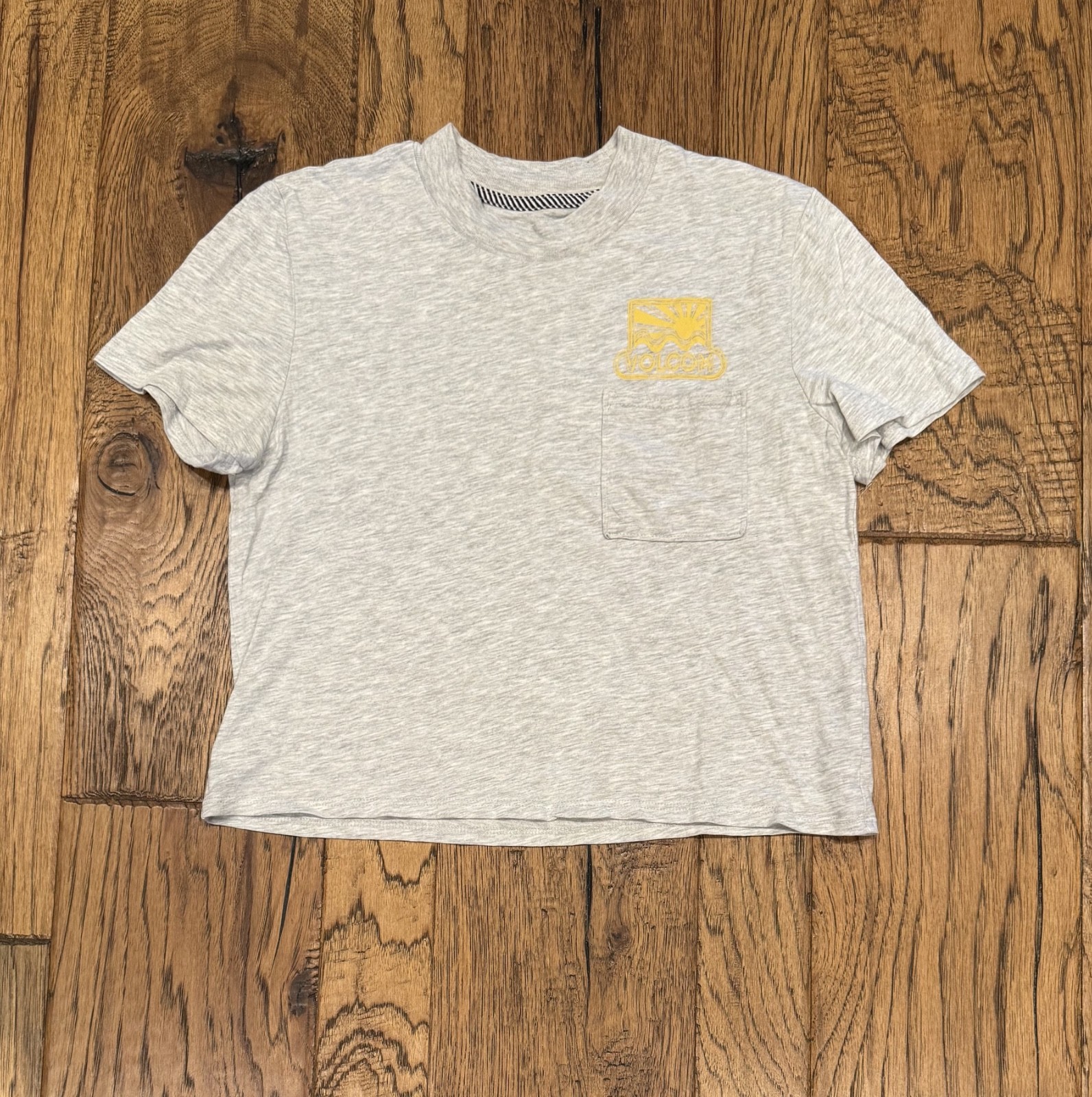 EUC, Volcom Pocket Crop T-Shirt, grey, beach, summer, size small