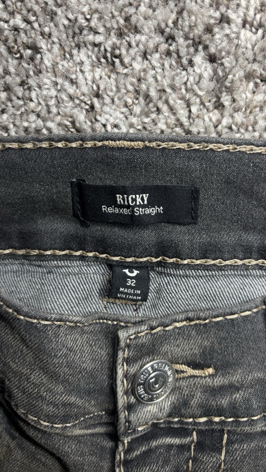 True Religion Men’s Gray Denim Jeans Relaxed Fit Mid Rise Straight Leg 5-Pocket
