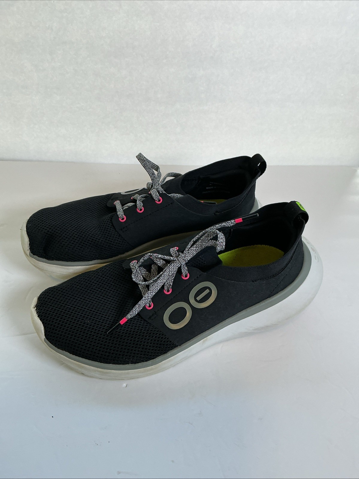 OOFOS OOmy Stride Black Synthetic White Lace Up Comfort Shoes Women 8.5US/39.5EU
