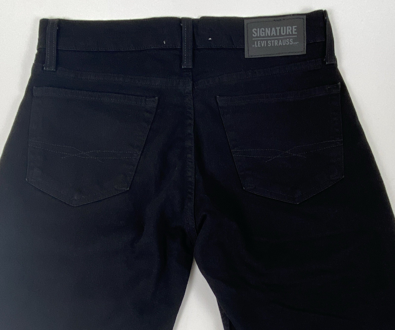Signature by Levi Strauss & Co. Men’s Slim Fit Black Dark Wash Denim Jeans 32*32