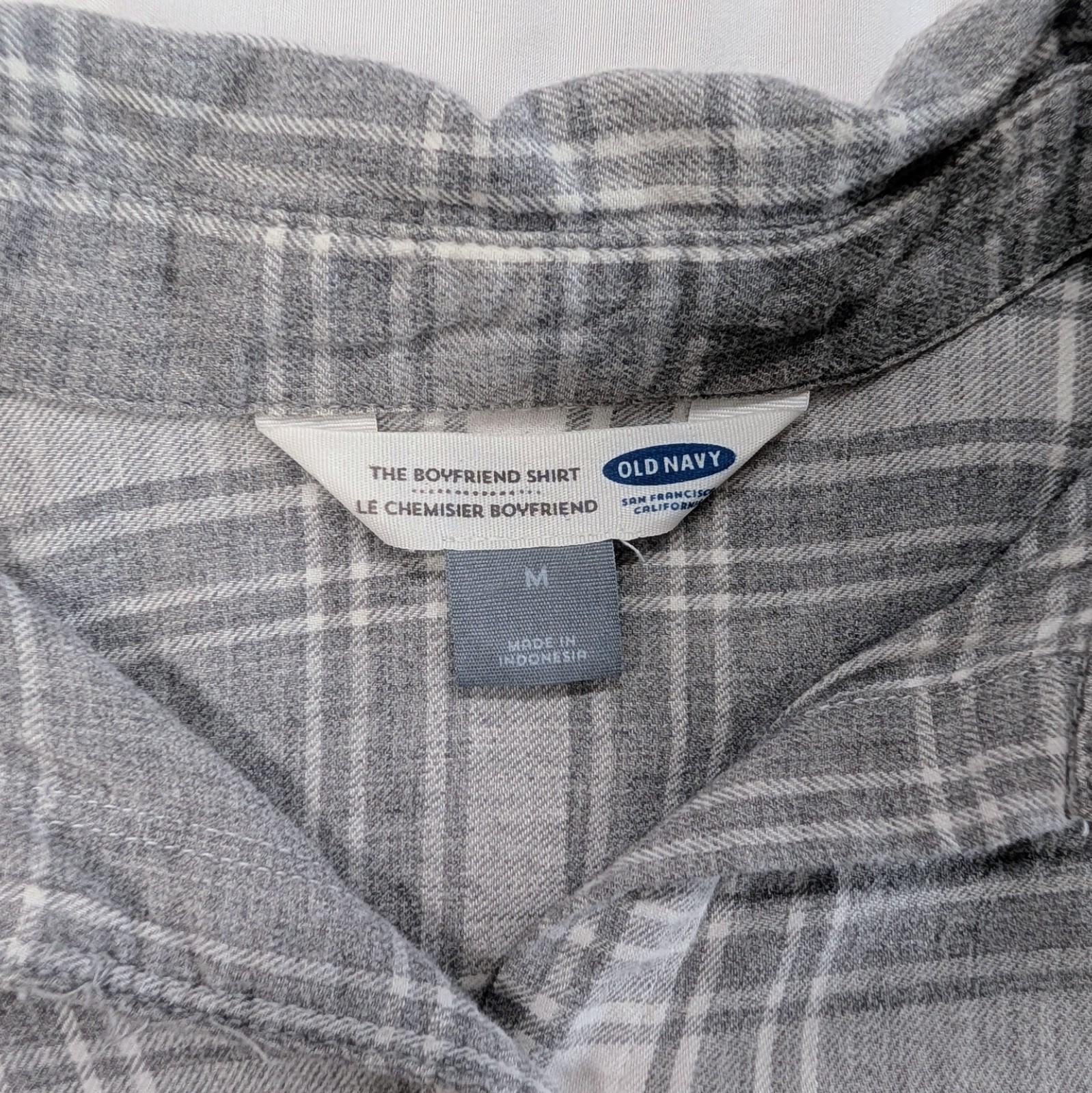 Old Navy The Boyfriend Shirt Gray Plaid Button Up Women’s Size M Classic