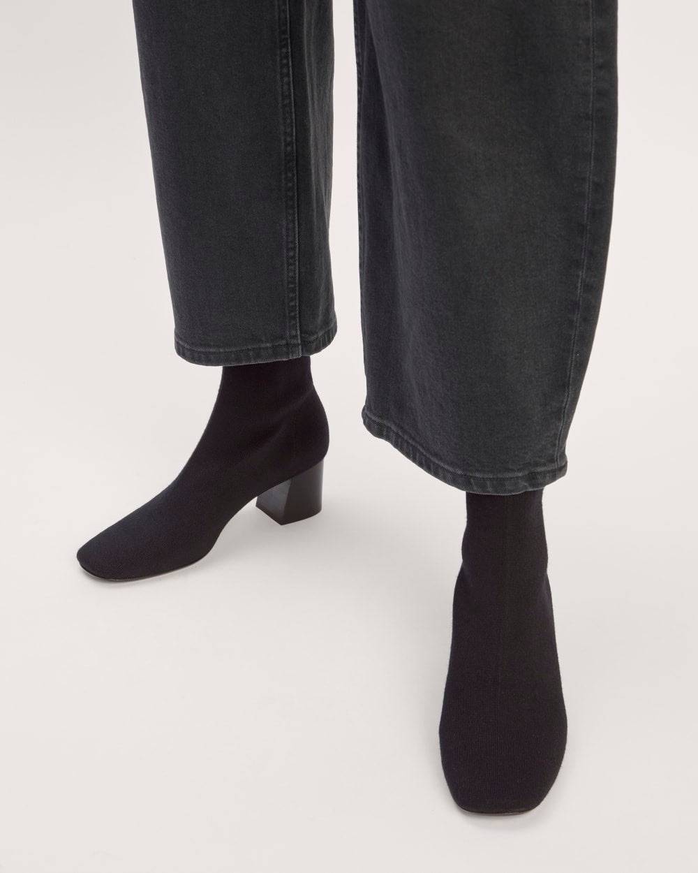 Everlane The Day Boot ReKnit Black Stretch Ankle Boots Block Heel Size 9 NWB