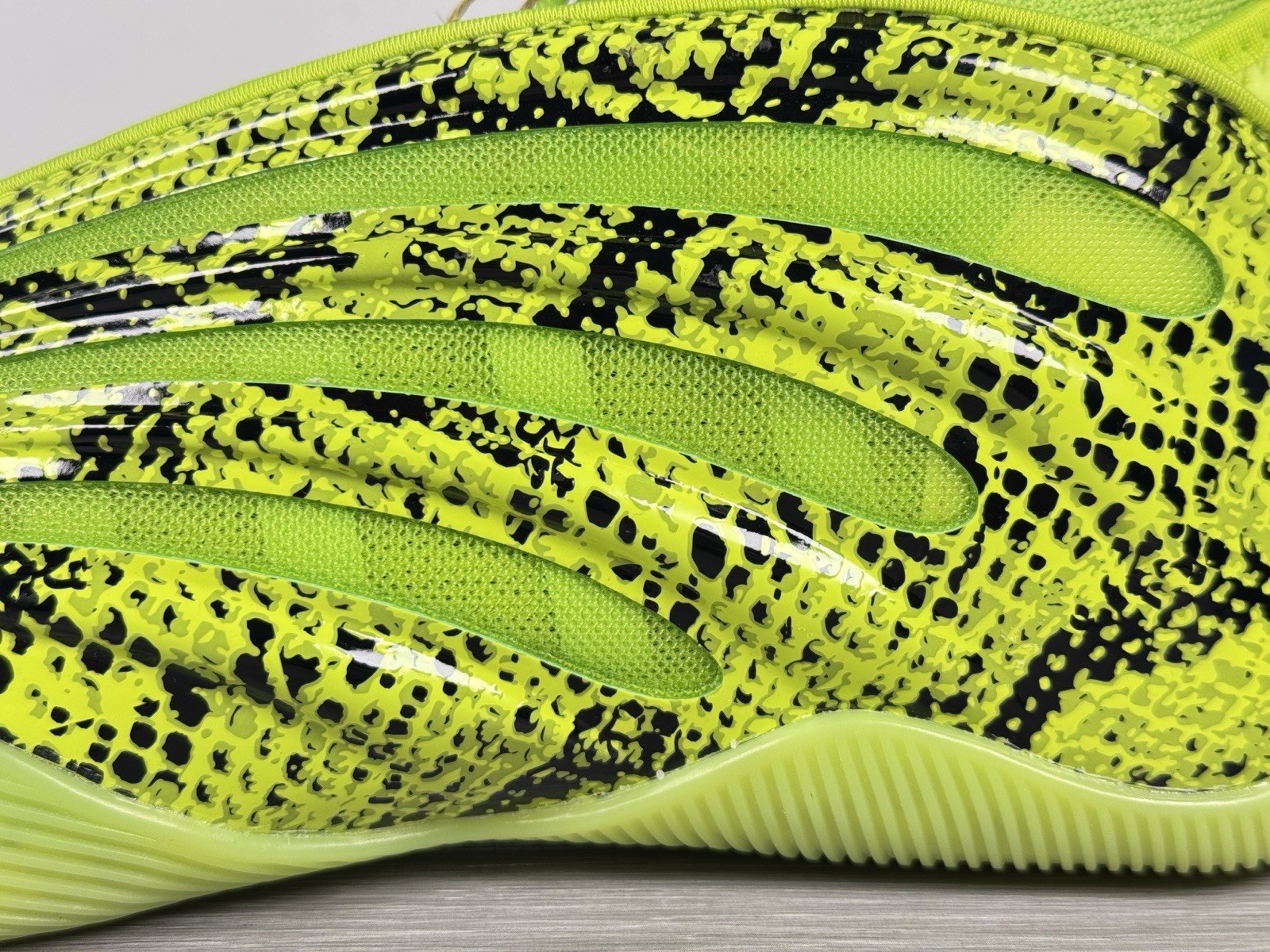 Adidas Harden Volume 9 “Solar Slime” Snakeskin | JR8289 RARE Mens SIZE 10,5