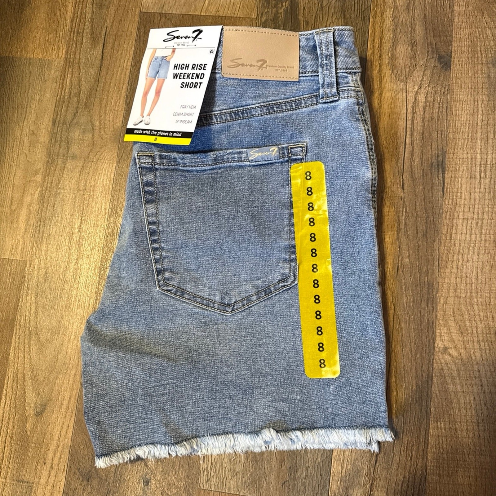 Seven7 High rise weekend Shorts size 8 NWT