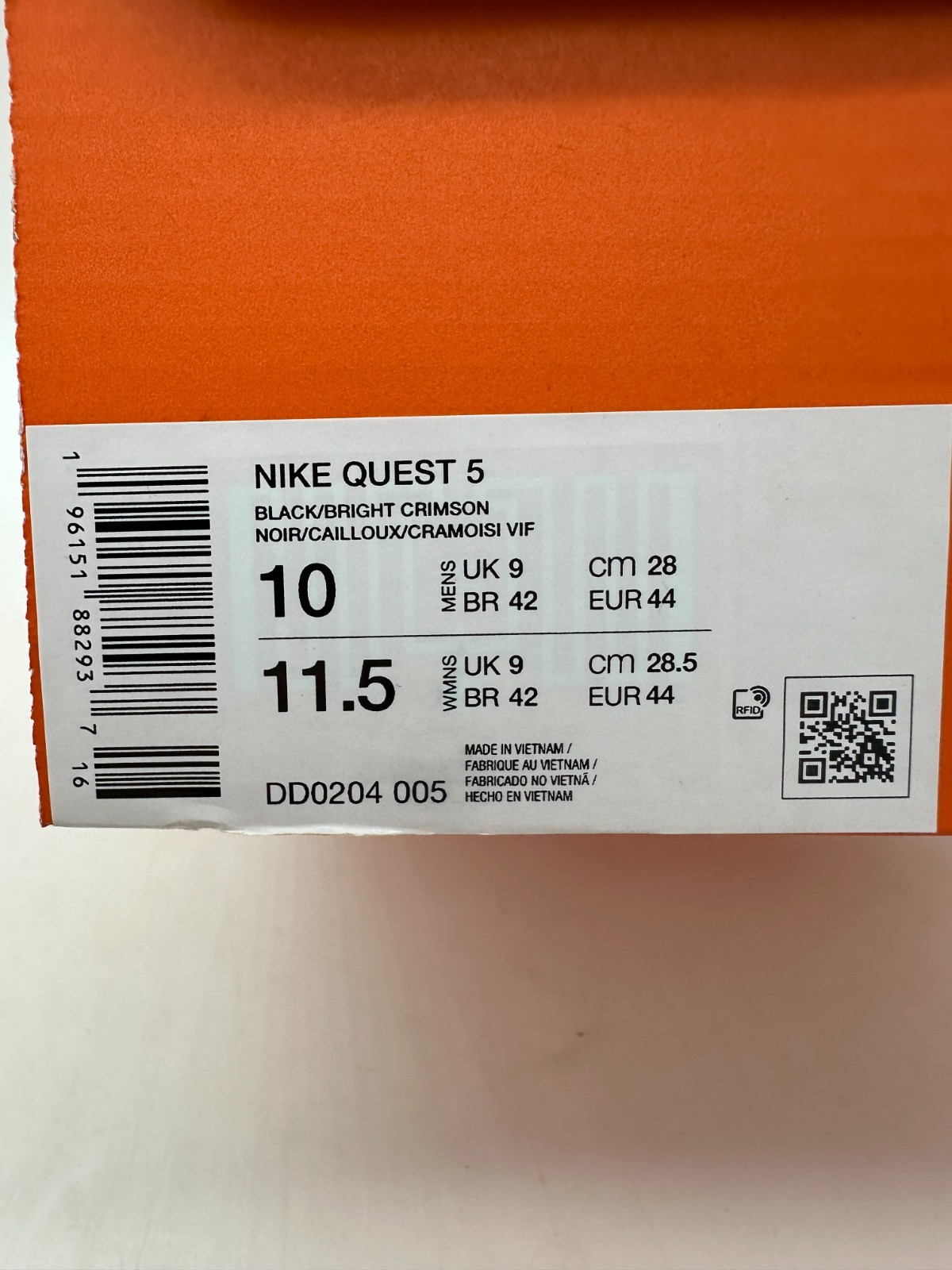 Nike Quest 5 Men’s Size 10 Black Orange Gym Training Athletic Shoes DD0204 005