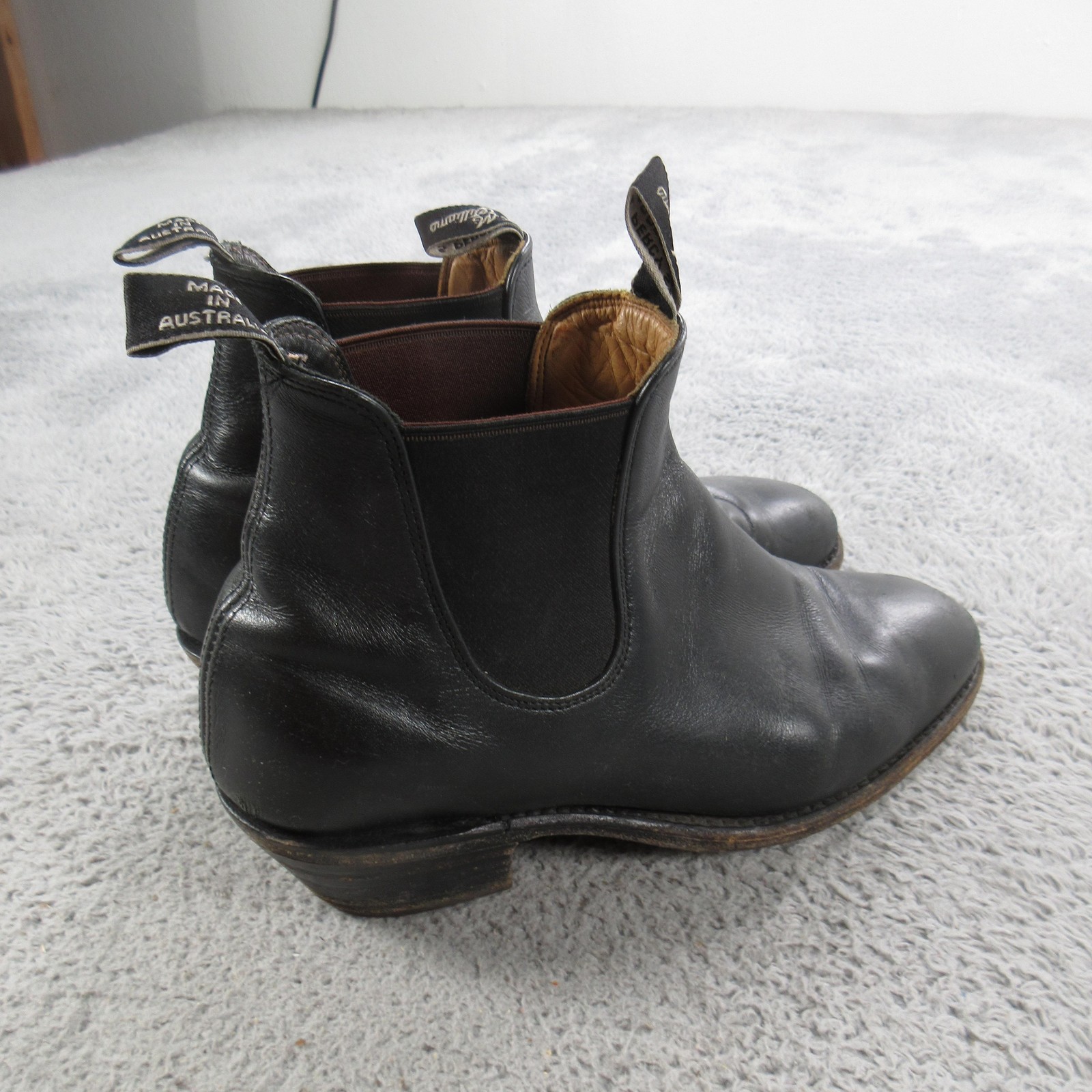 R.M. Williams Chelsea Boots Mens Size 9.5 Black Leather Pull On Ankle Casual